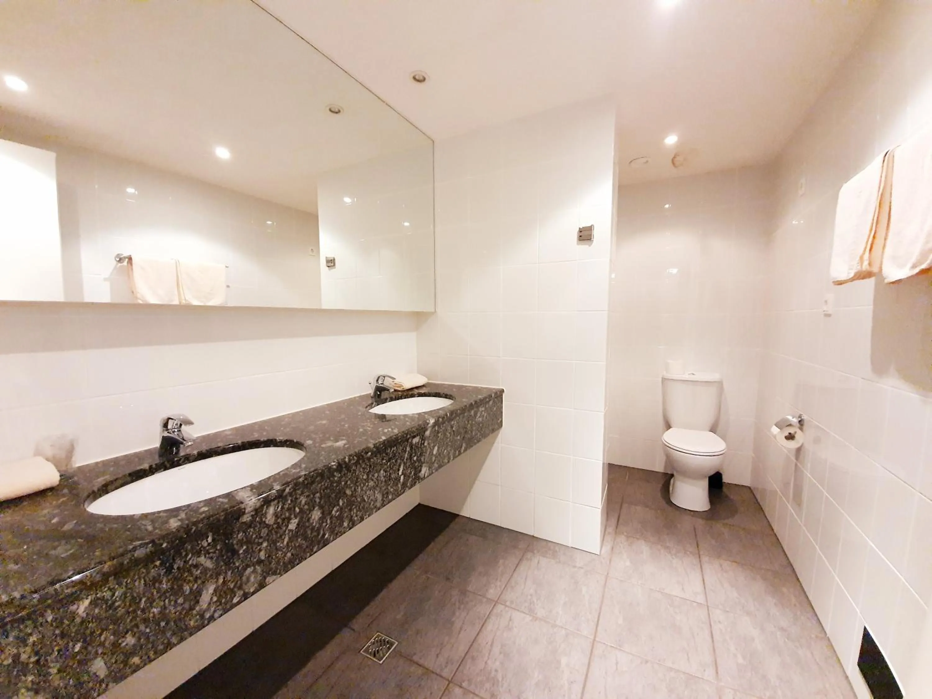 Bathroom in Hotel Pause