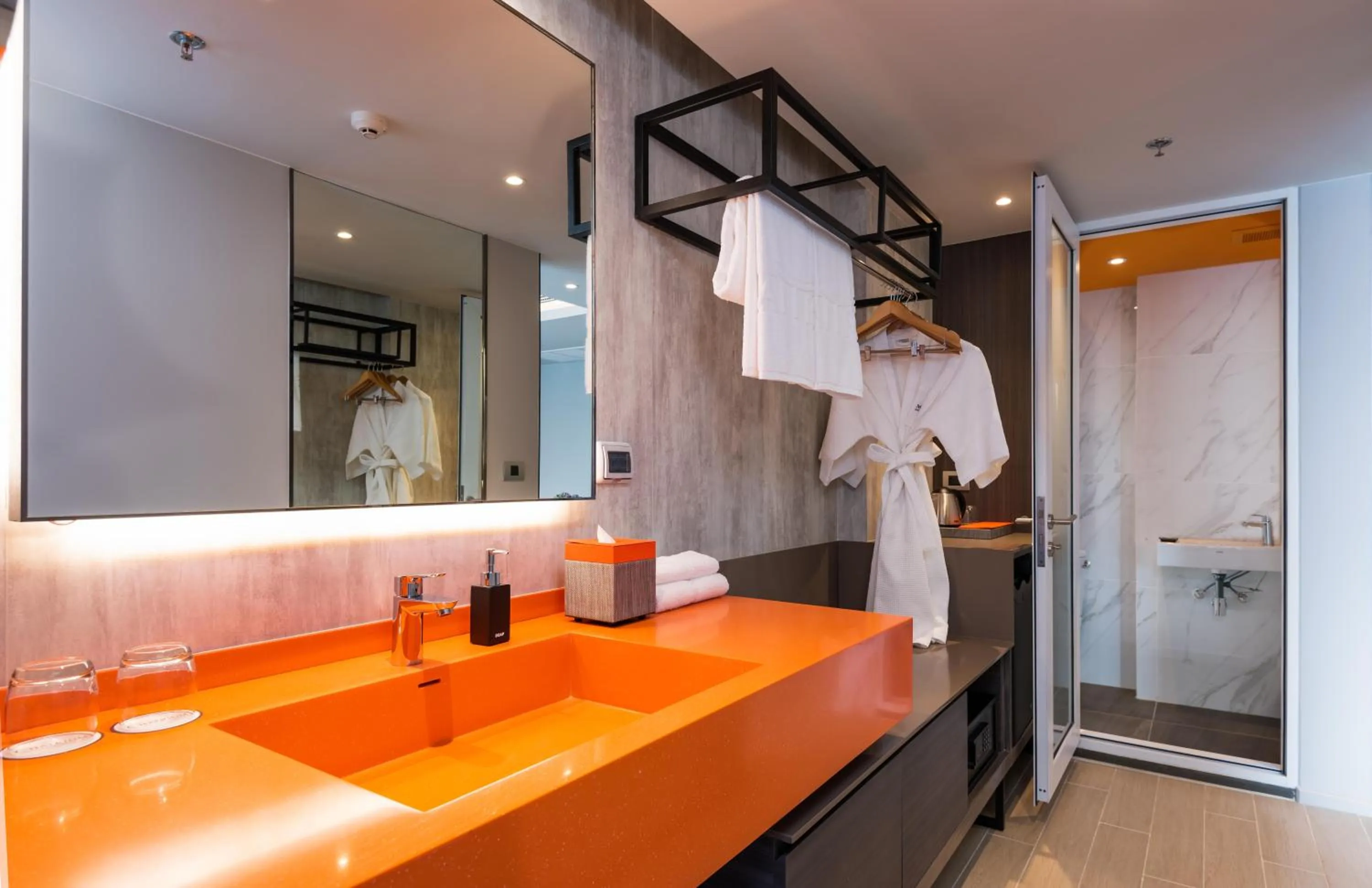 Shower in Maitria Hotel Rama 9 Bangkok - A Chatrium Collection