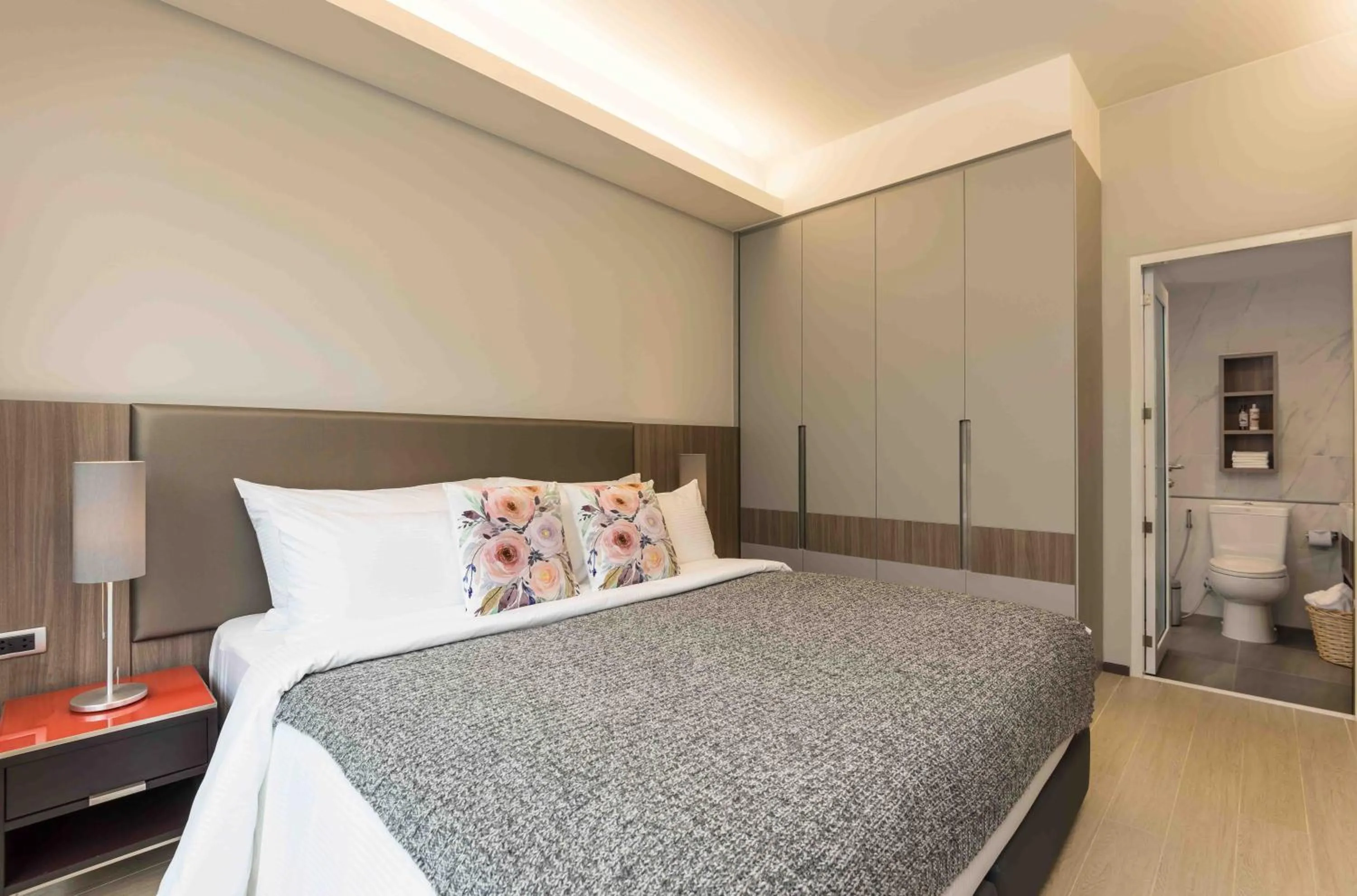 Bed in Maitria Hotel Rama 9 Bangkok - A Chatrium Collection