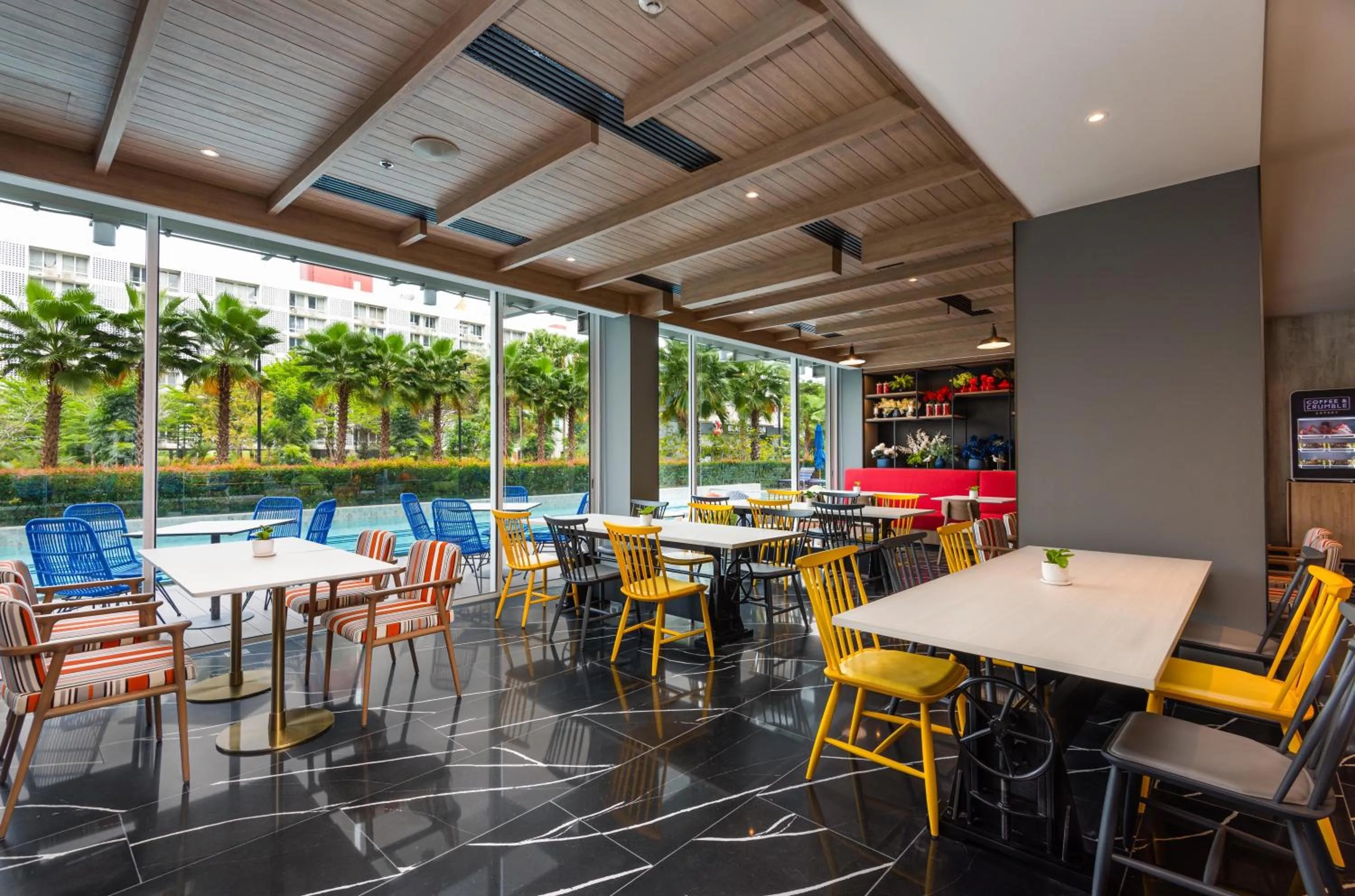 Restaurant/places to eat in Maitria Hotel Rama 9 Bangkok - A Chatrium Collection