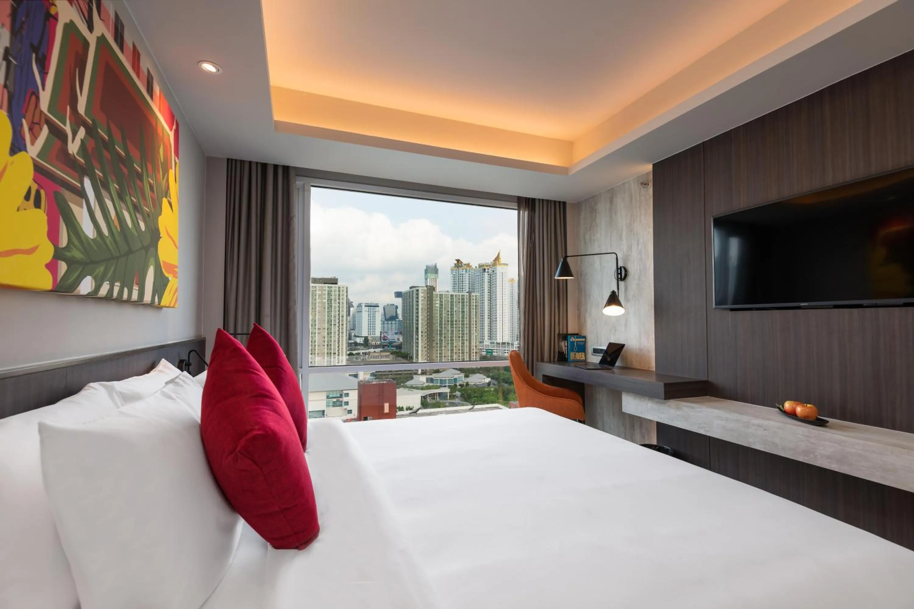 Bed in Maitria Hotel Rama 9 Bangkok - A Chatrium Collection