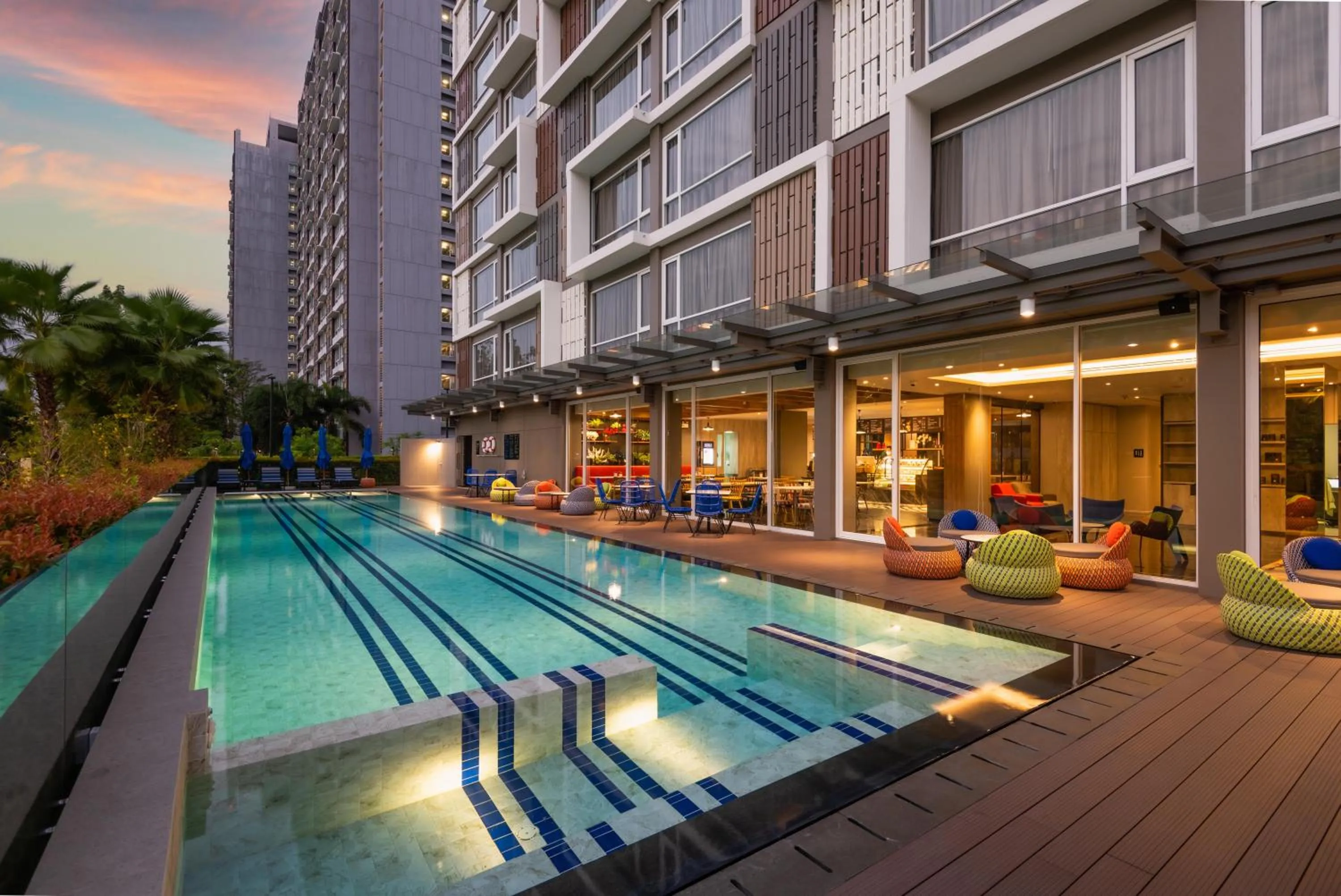 Swimming pool in Maitria Hotel Rama 9 Bangkok - A Chatrium Collection