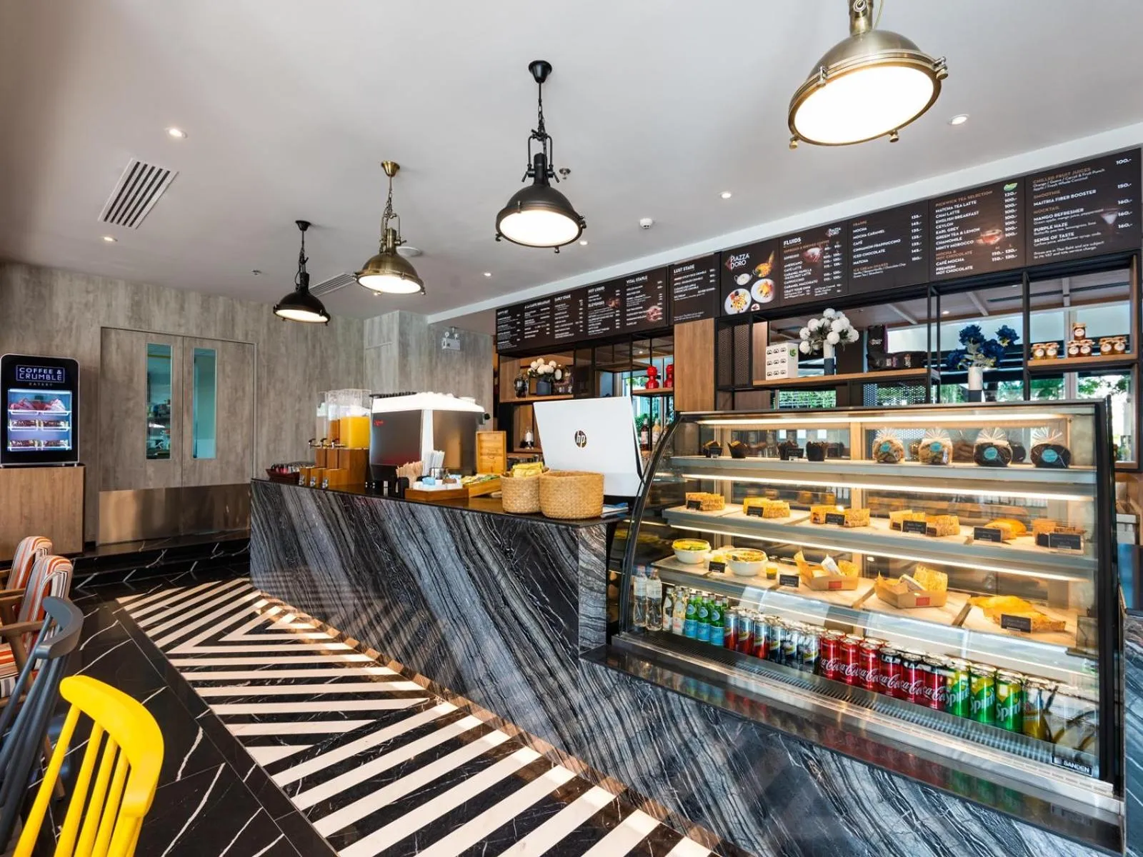 Restaurant/places to eat in Maitria Hotel Rama 9 Bangkok - A Chatrium Collection