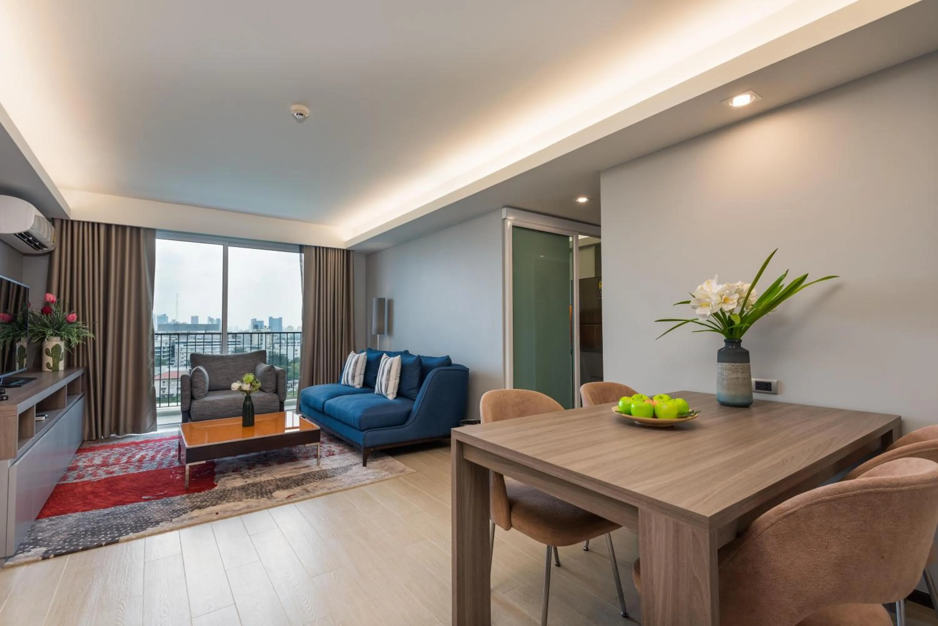 TV and multimedia in Maitria Hotel Rama 9 Bangkok - A Chatrium Collection