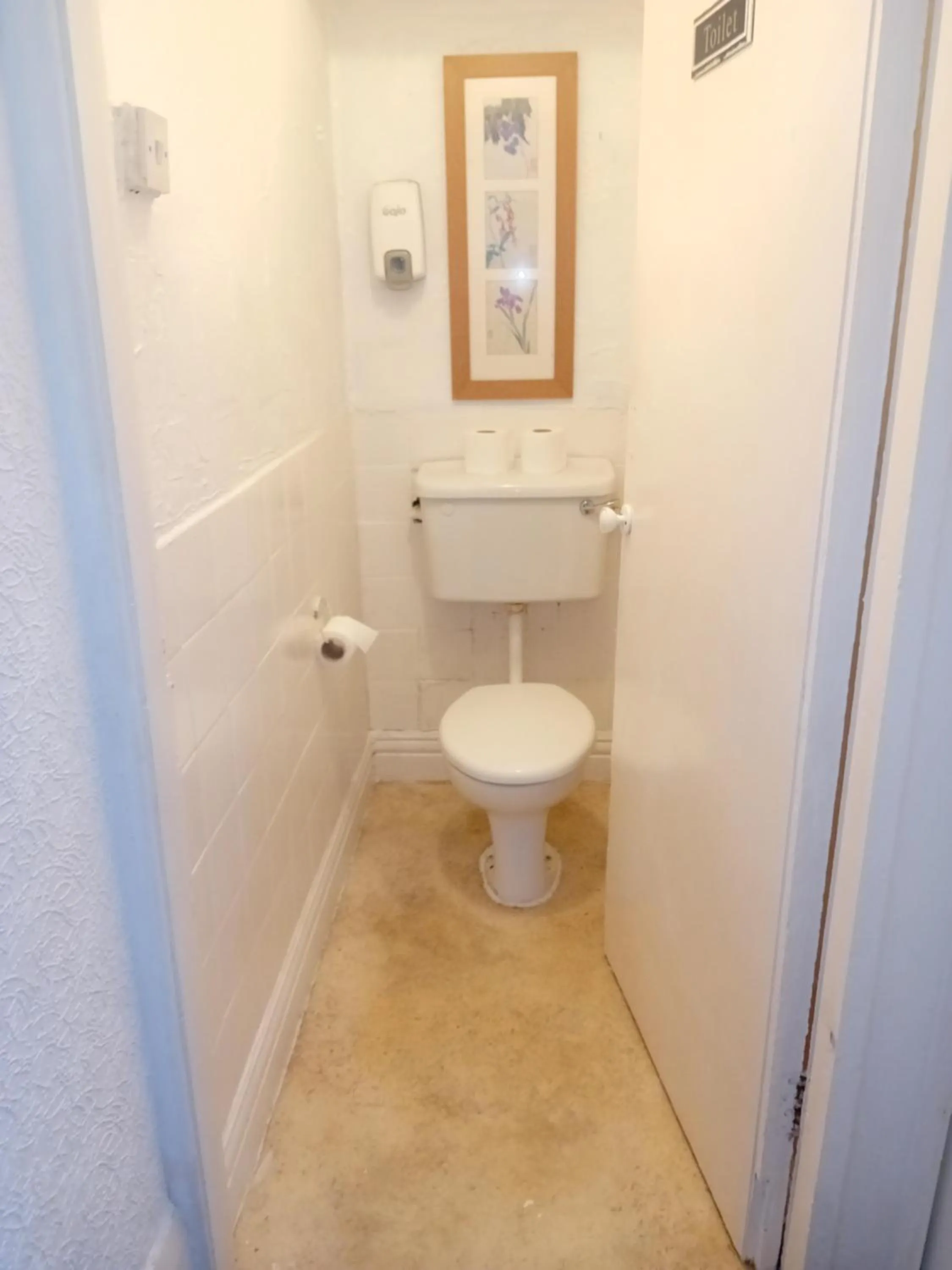 MyRoomz New Discovery Hotel