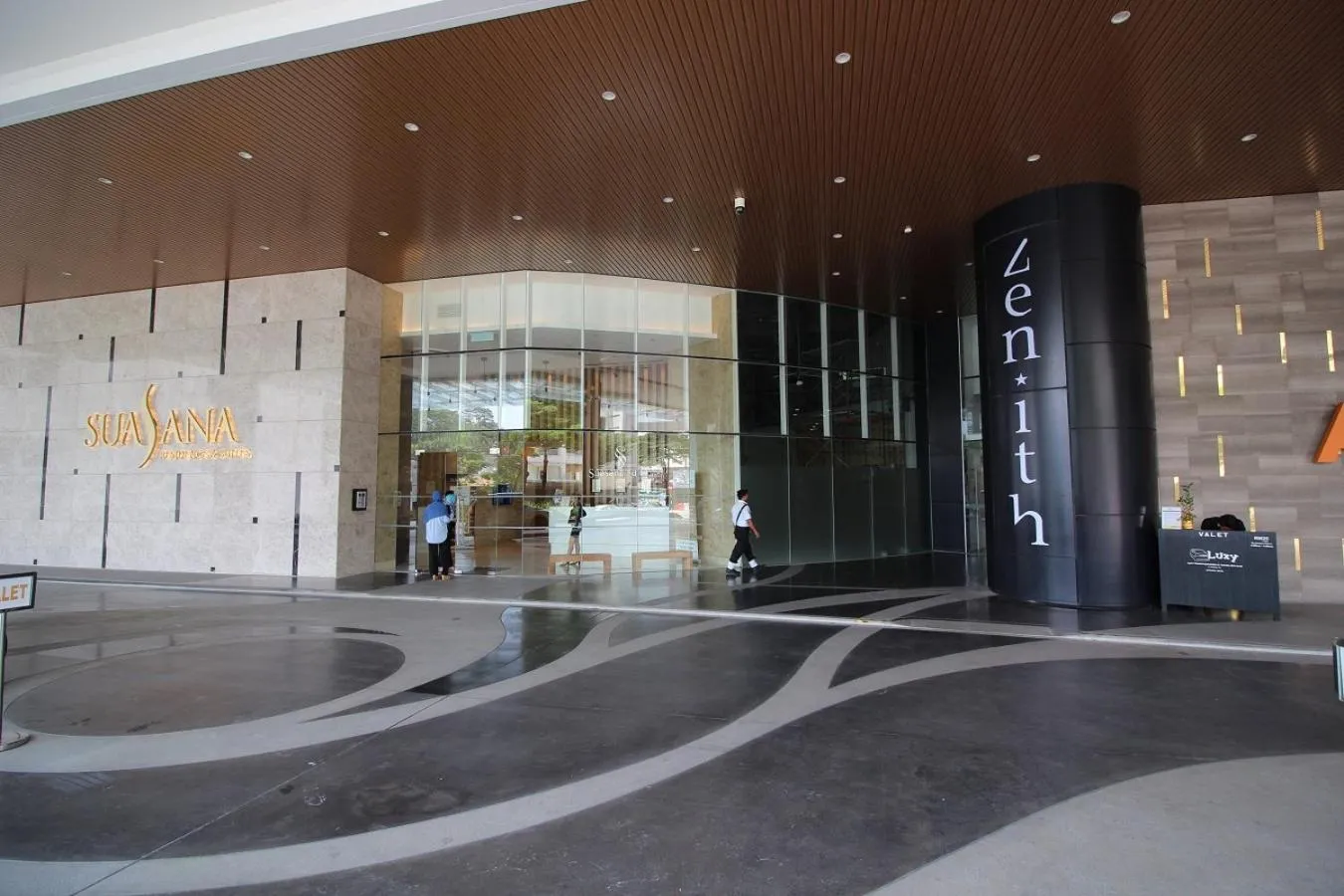 Facade/entrance in Suasana Residence by Nest Home