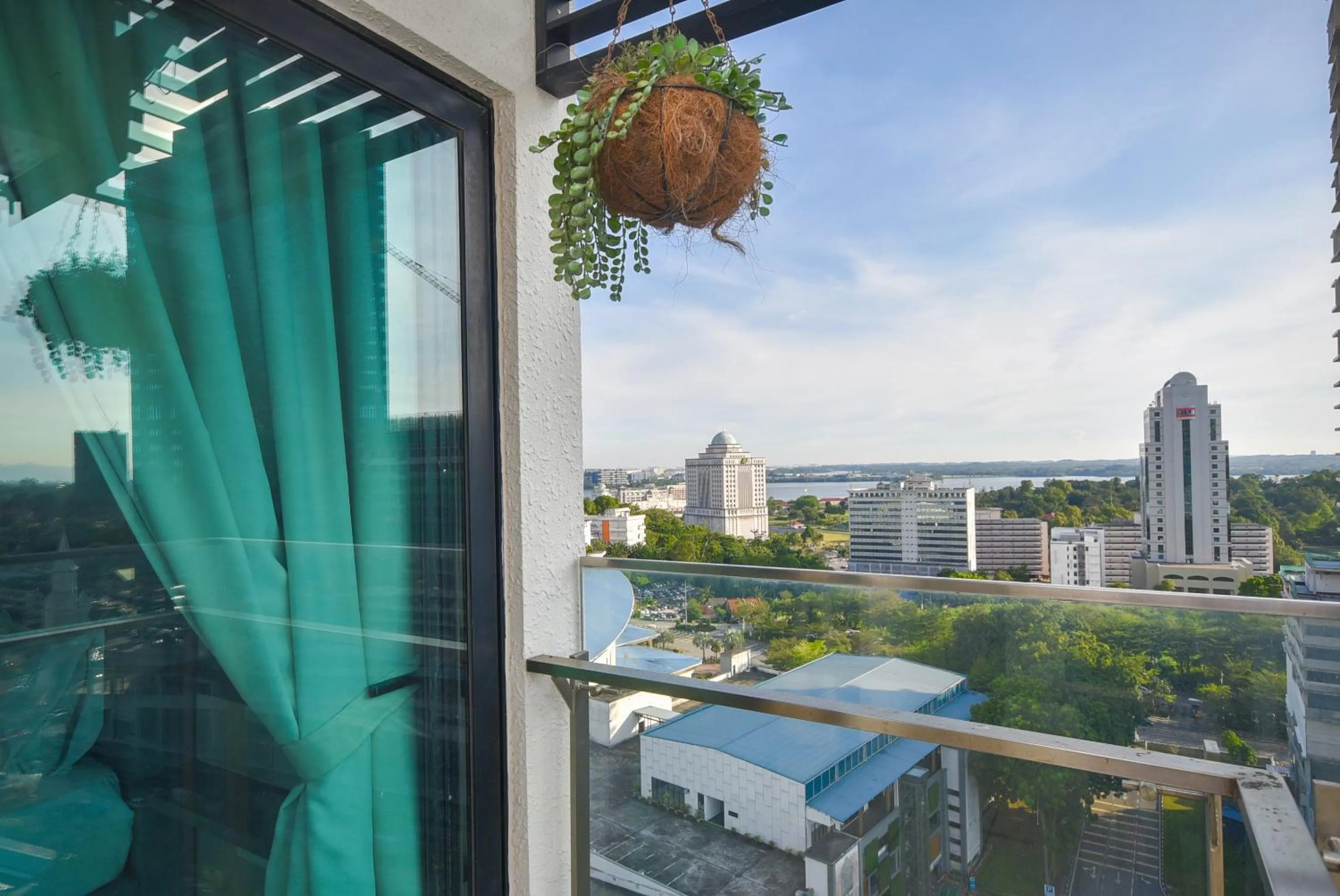 Suasana Residence by Nest Home