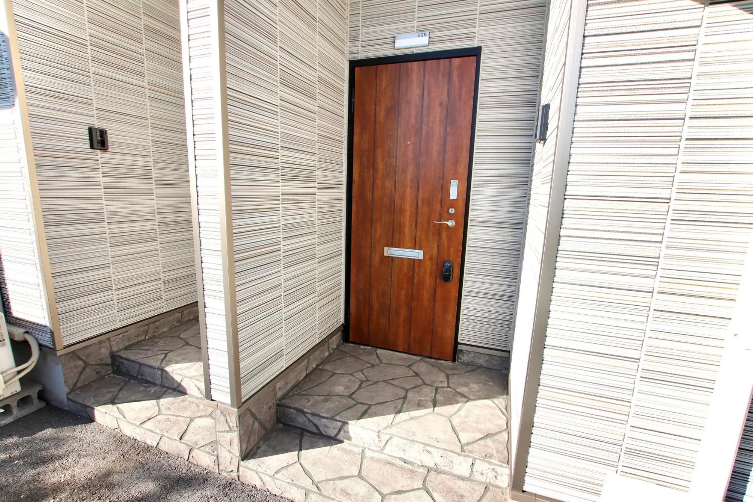 Facade/entrance in Hotel Southern Suite Kugai