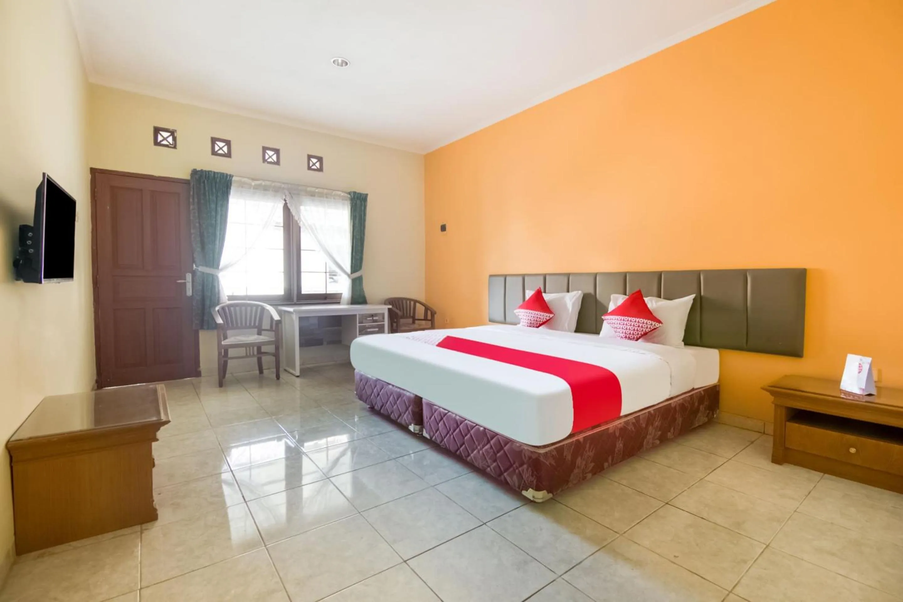 Bedroom, Bed in Wisma Langen Werdhasih