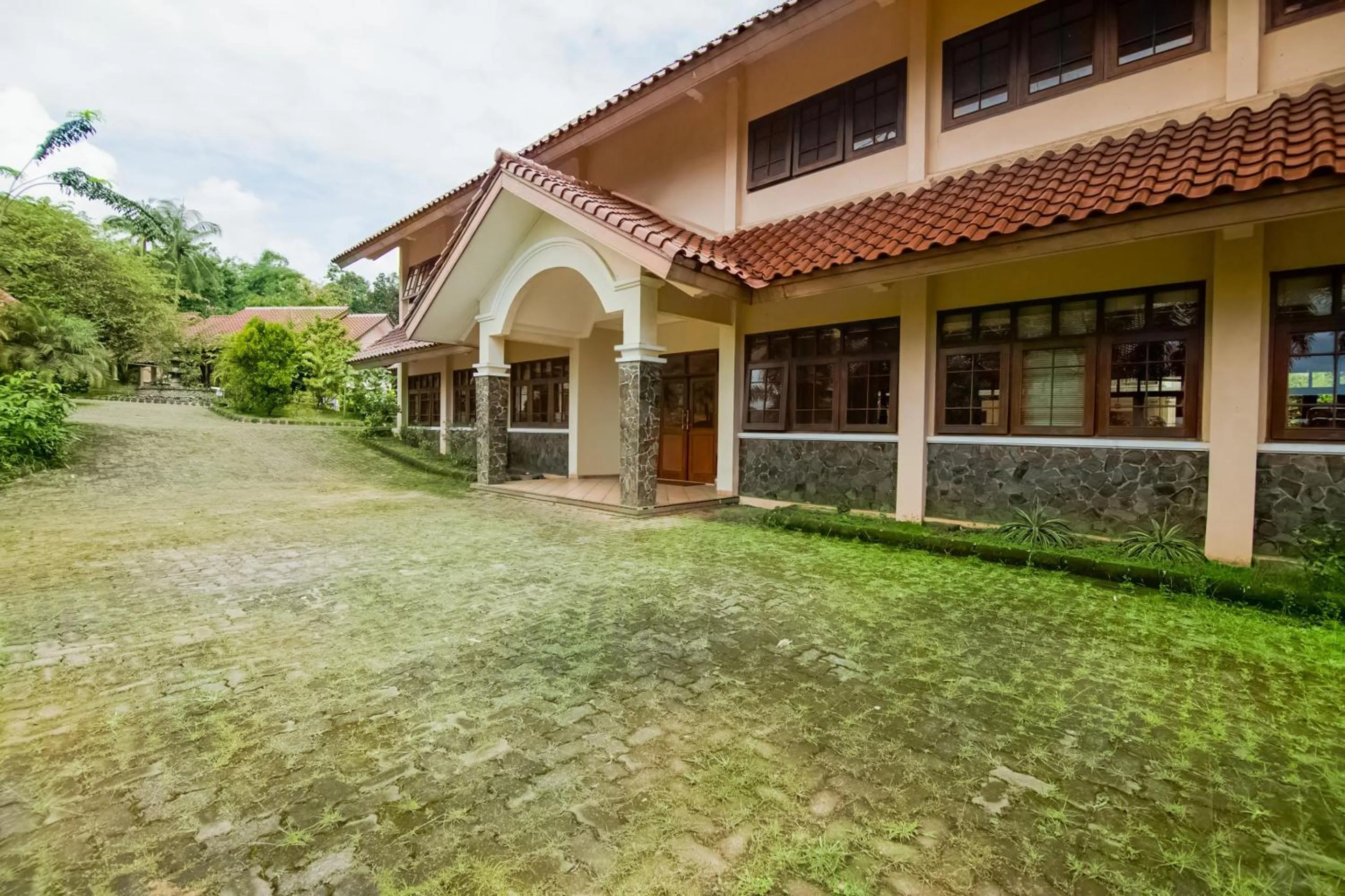 Facade/entrance in Wisma Langen Werdhasih