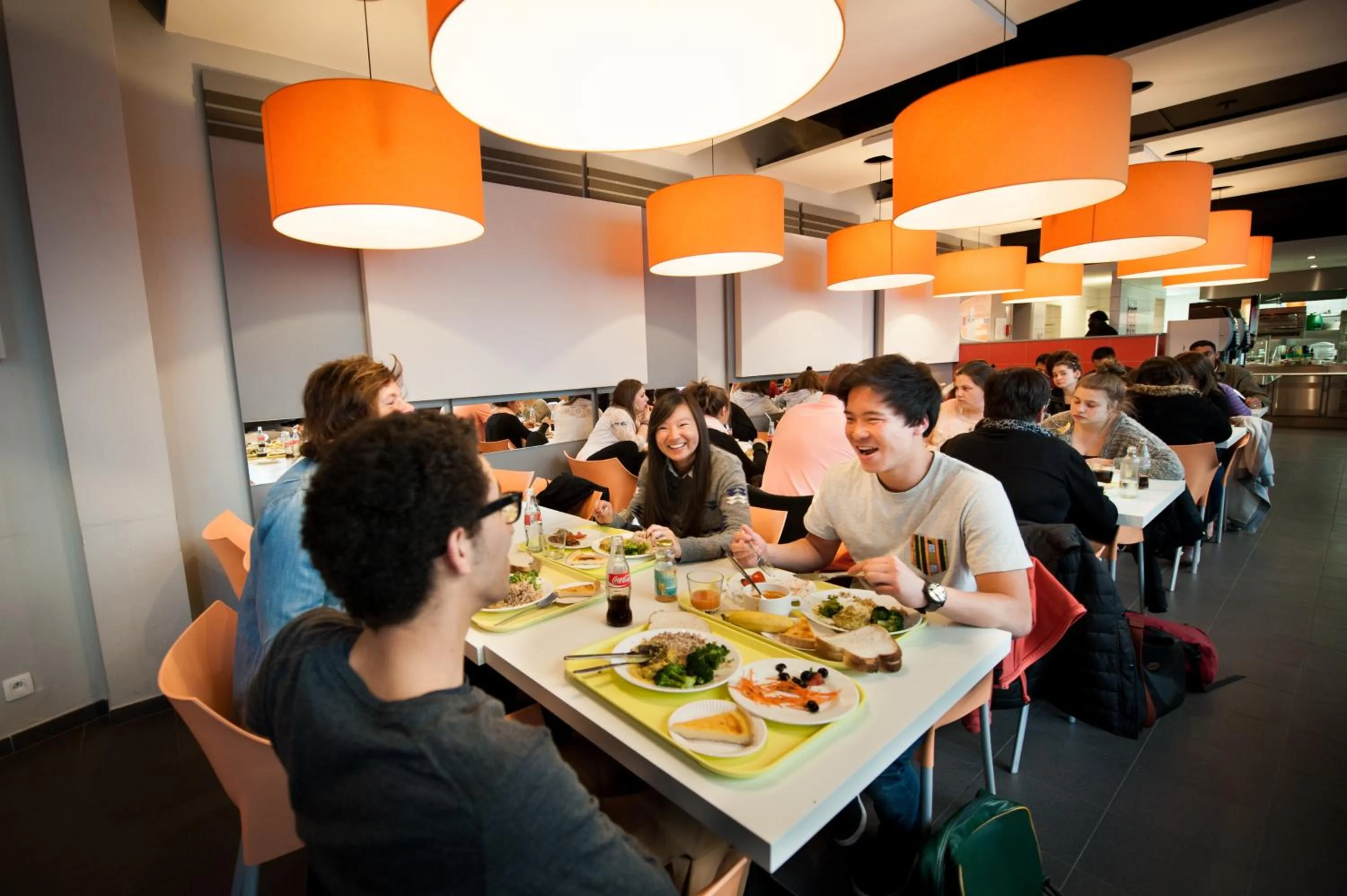 Restaurant/places to eat in HI Brussels Jacques Brel Hostel