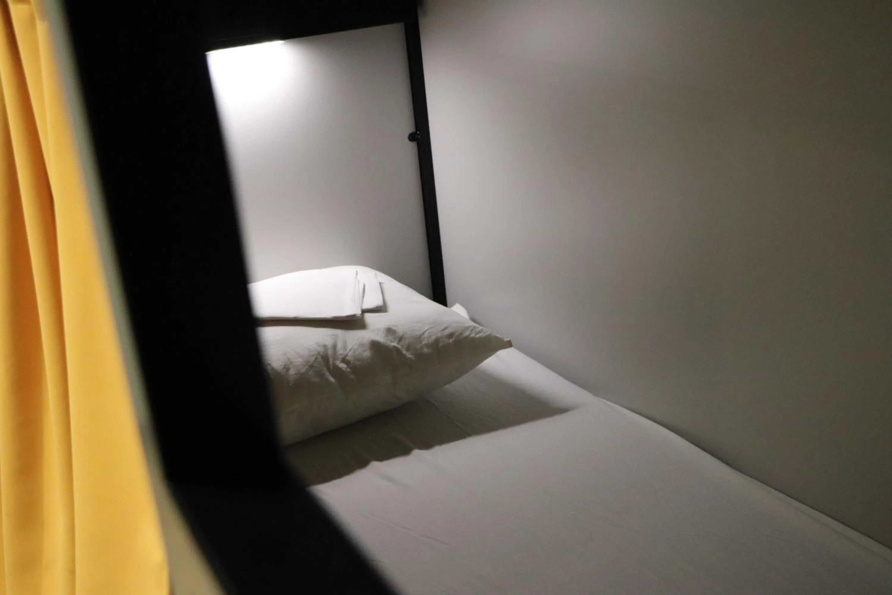 bunk bed, Bed in HI Brussels Jacques Brel Hostel