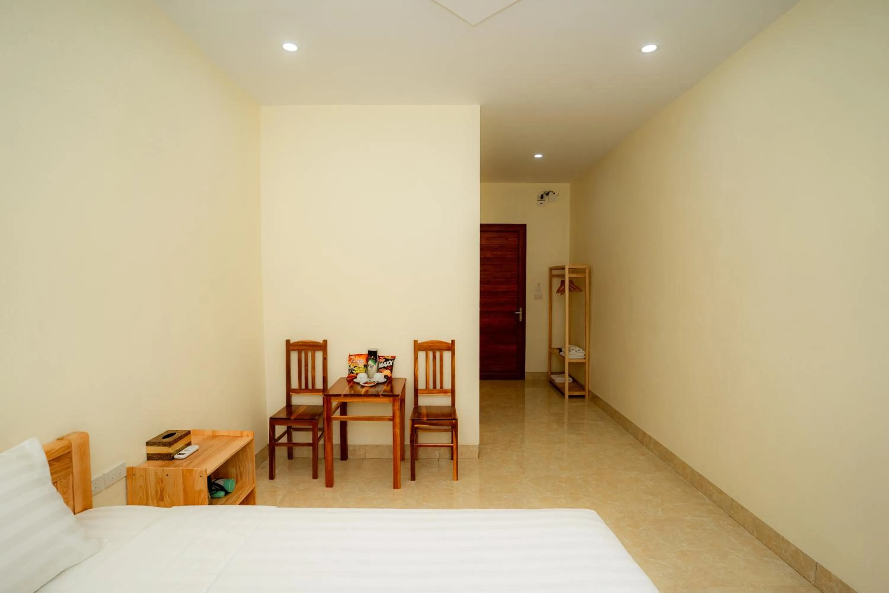 Photo of the whole room, Bed in Trang An Freedom Hood