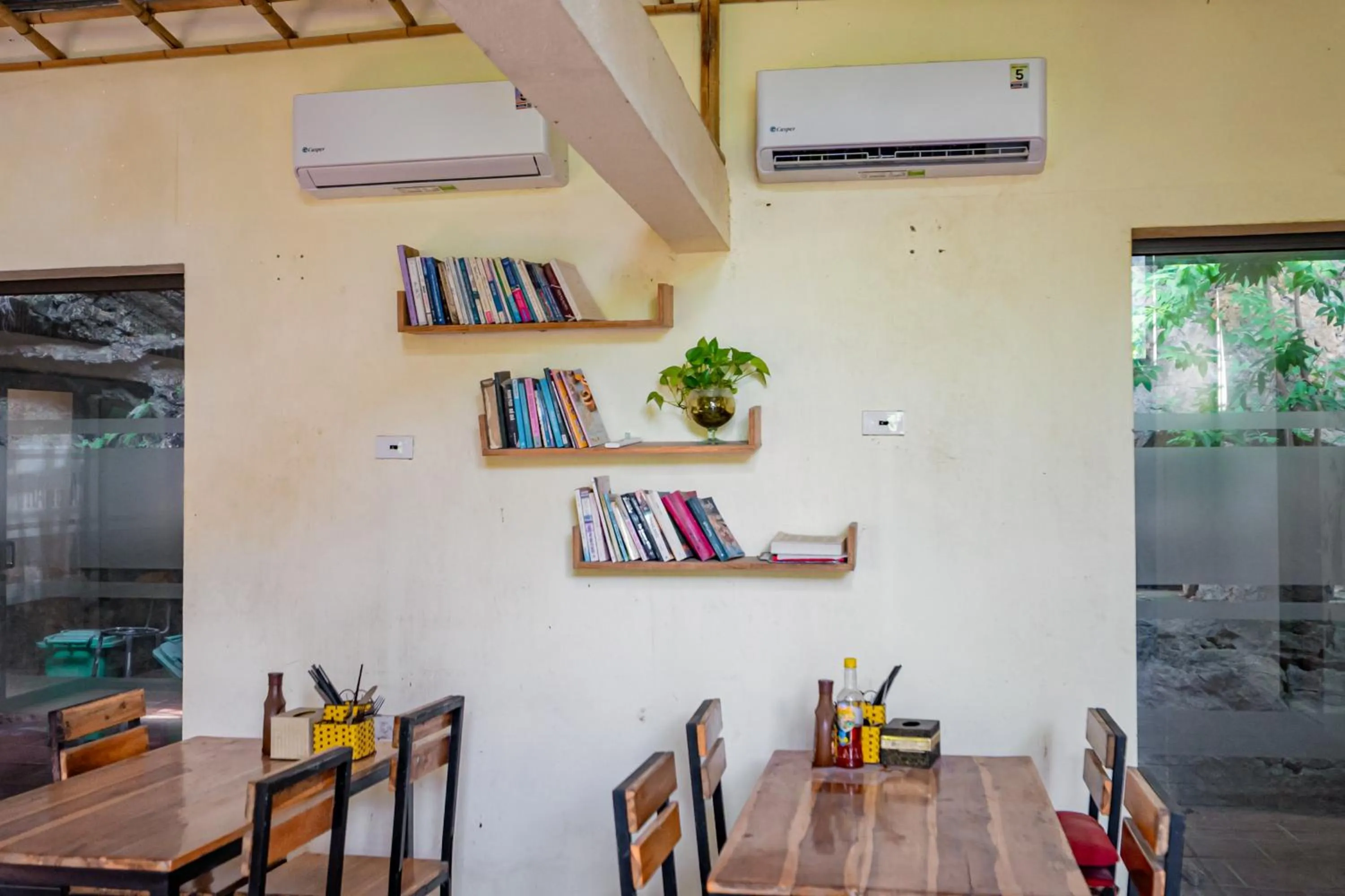 Property building in Trang An Freedom Hood