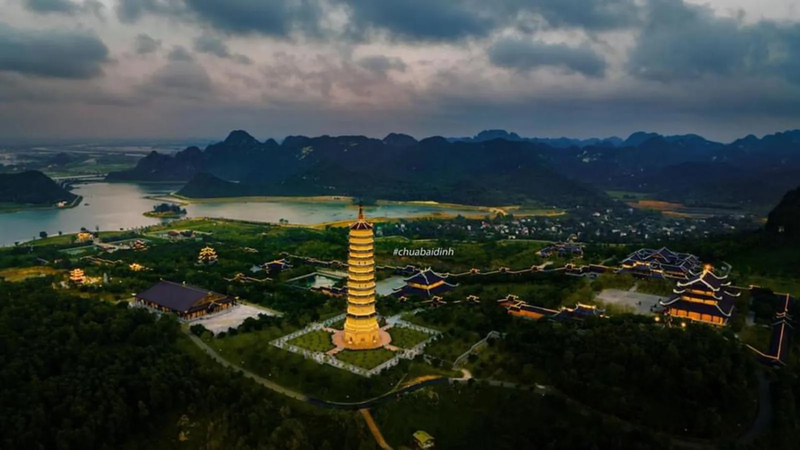 Nearby landmark in Trang An Freedom Hood