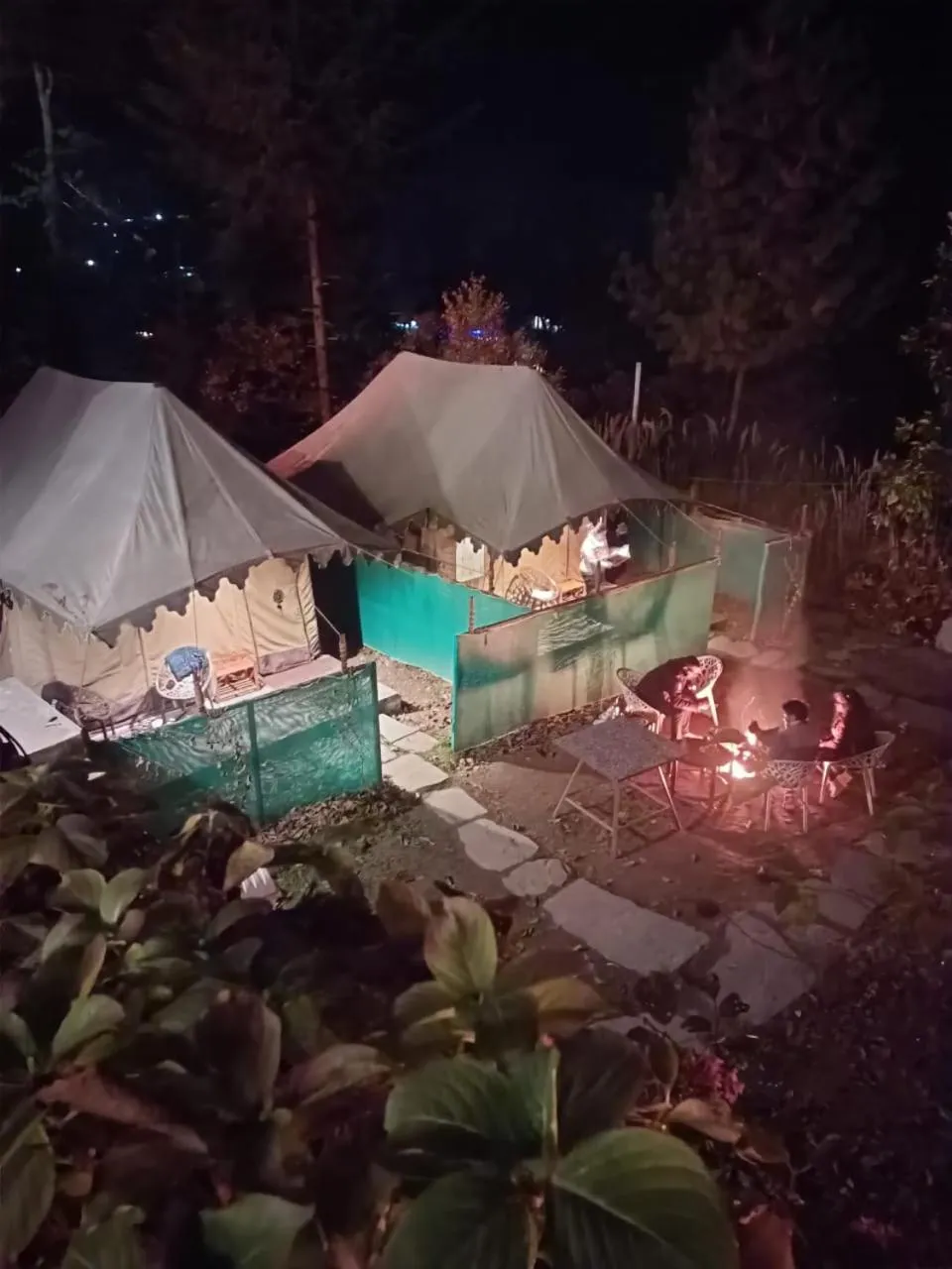 flat iron in Parvati Kuteer riverside resort