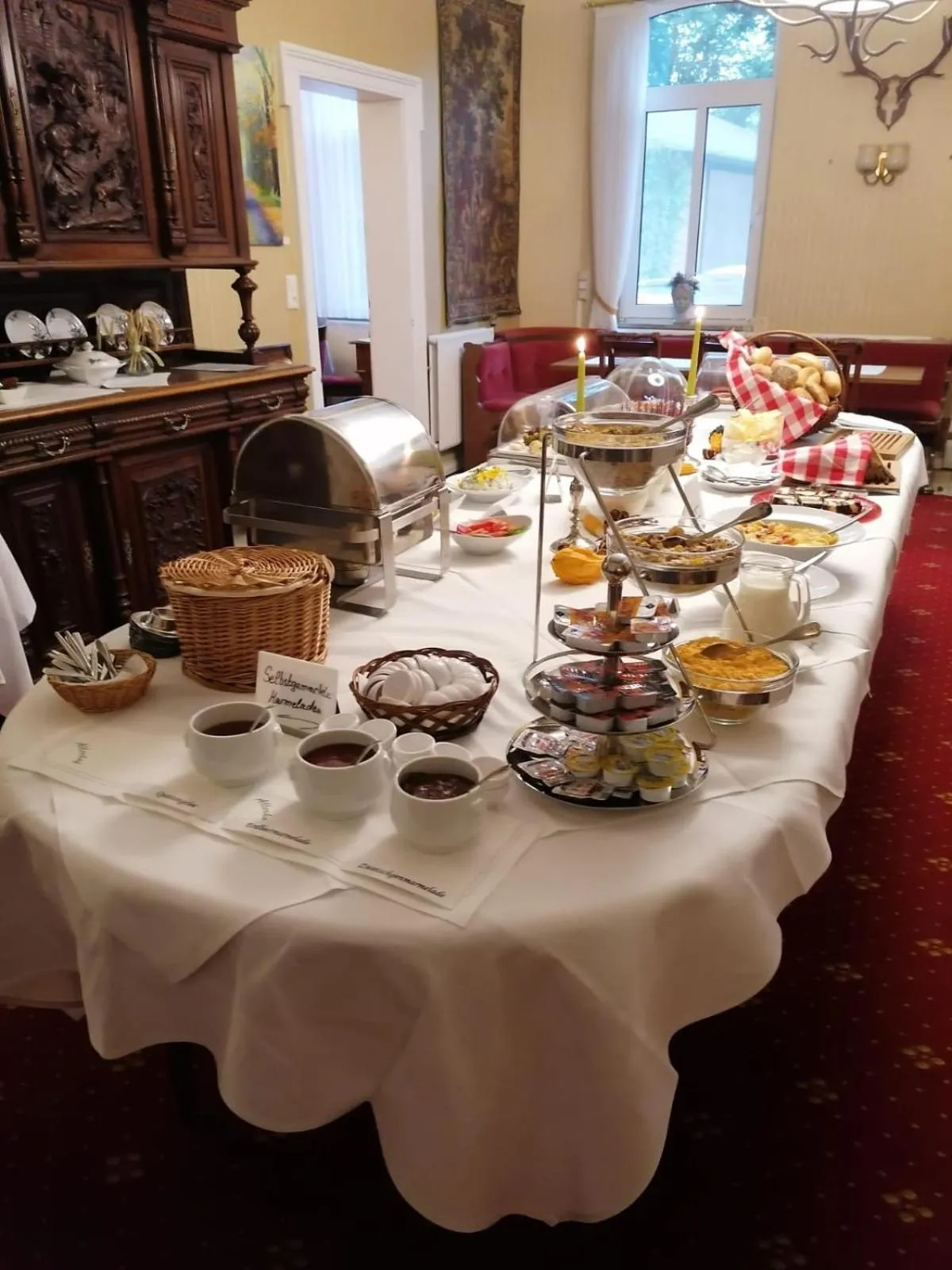 Buffet breakfast in Land-gut-Hotel Allerhof