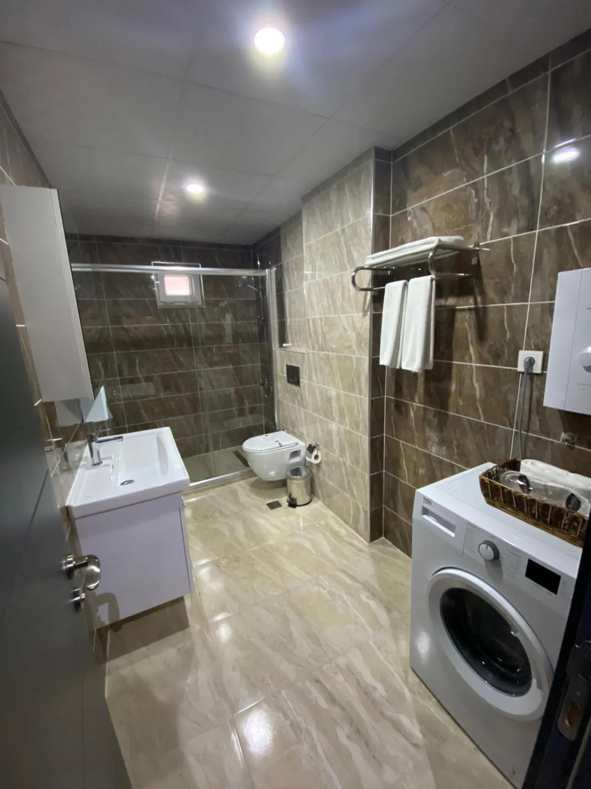 Bathroom in Elanis Suites