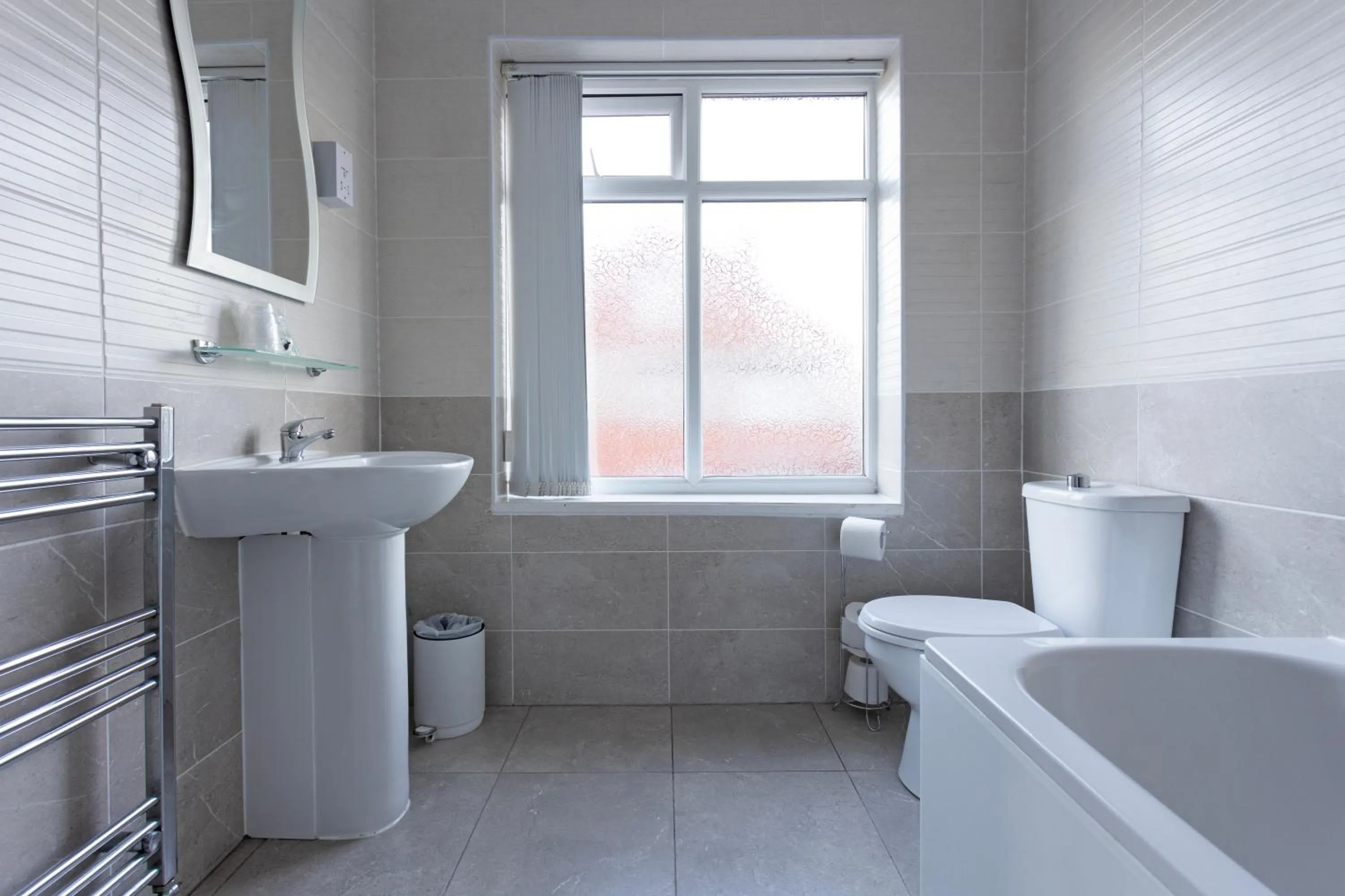 Bathroom in Orrell Park Hotel