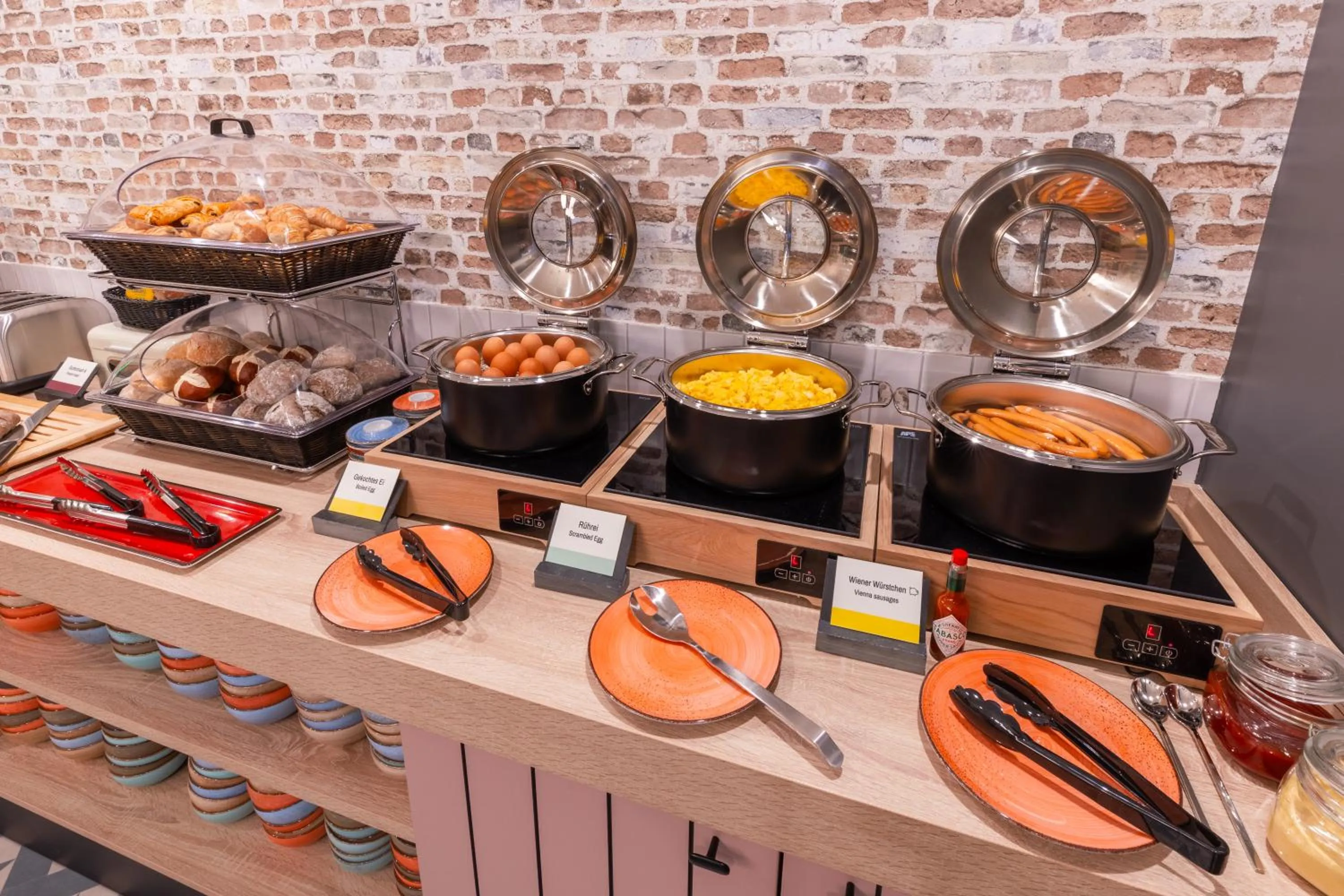 Breakfast in Garner Hotel Mannheim City by IHG