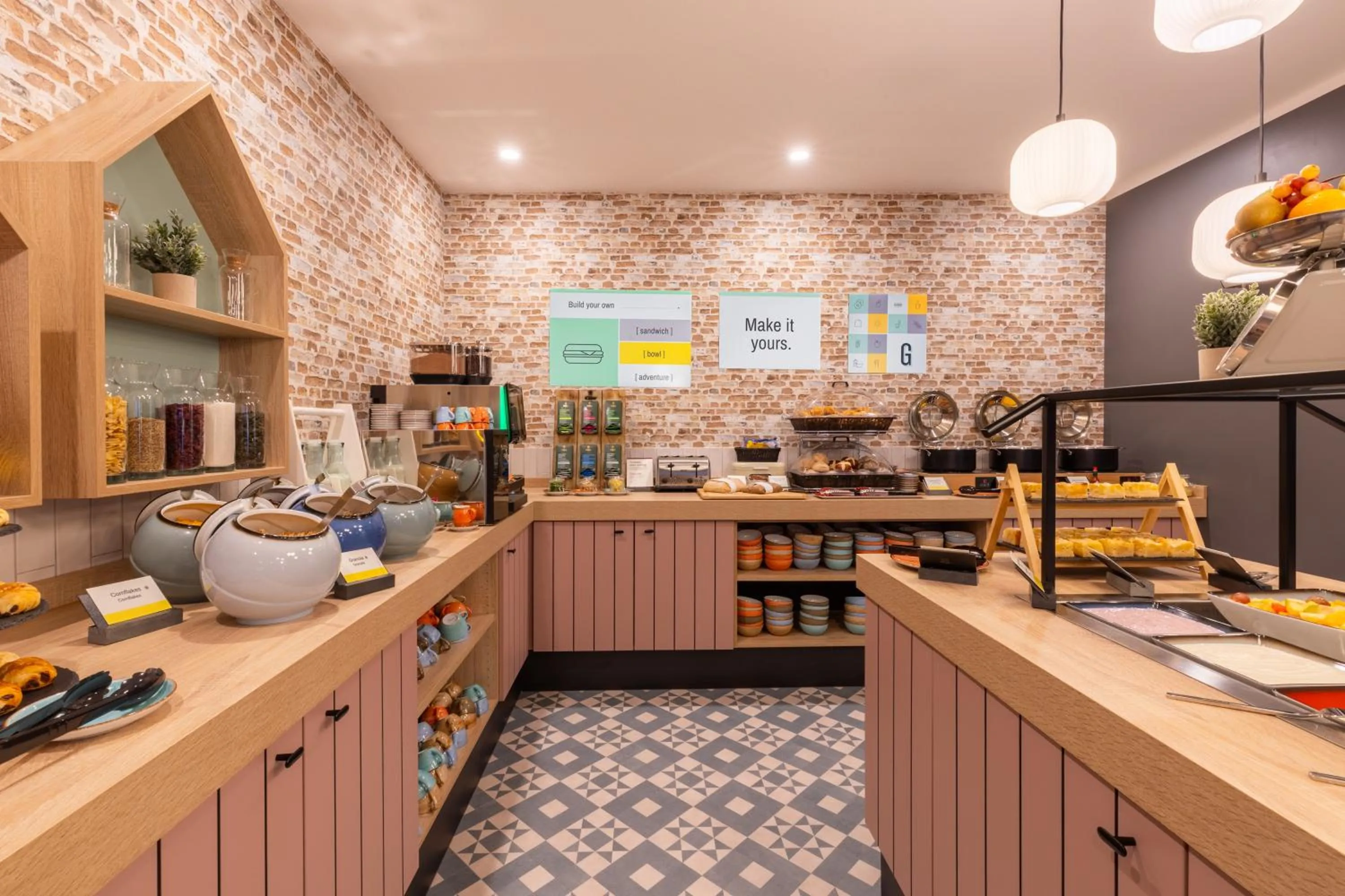 Breakfast in Garner Hotel Mannheim City by IHG