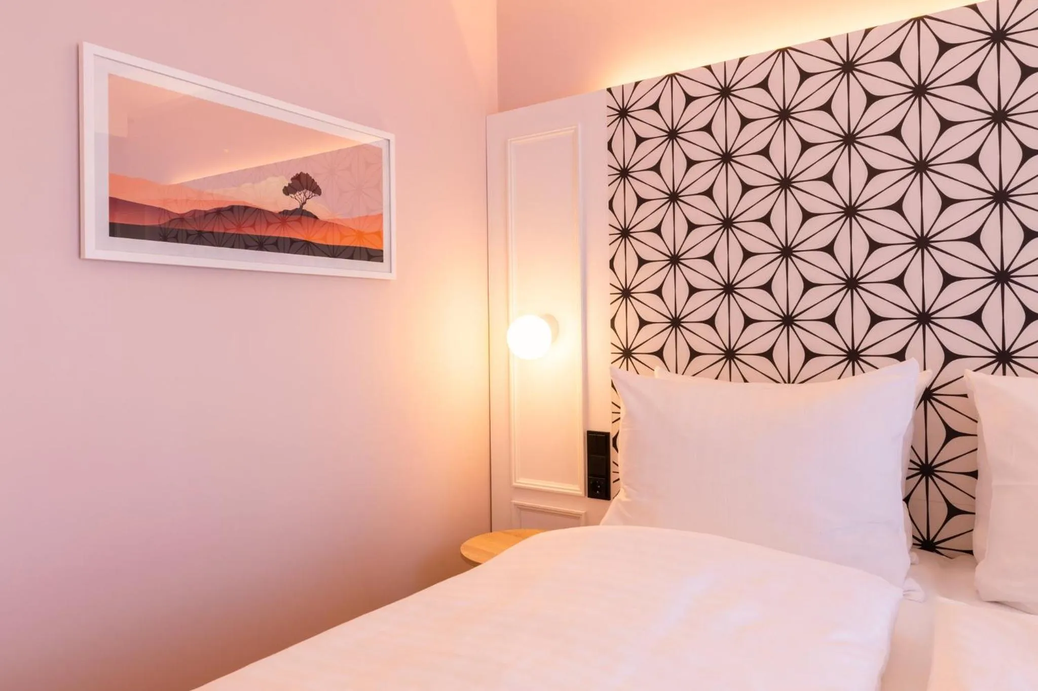 Photo of the whole room, Bed in Garner Hotel Mannheim City by IHG