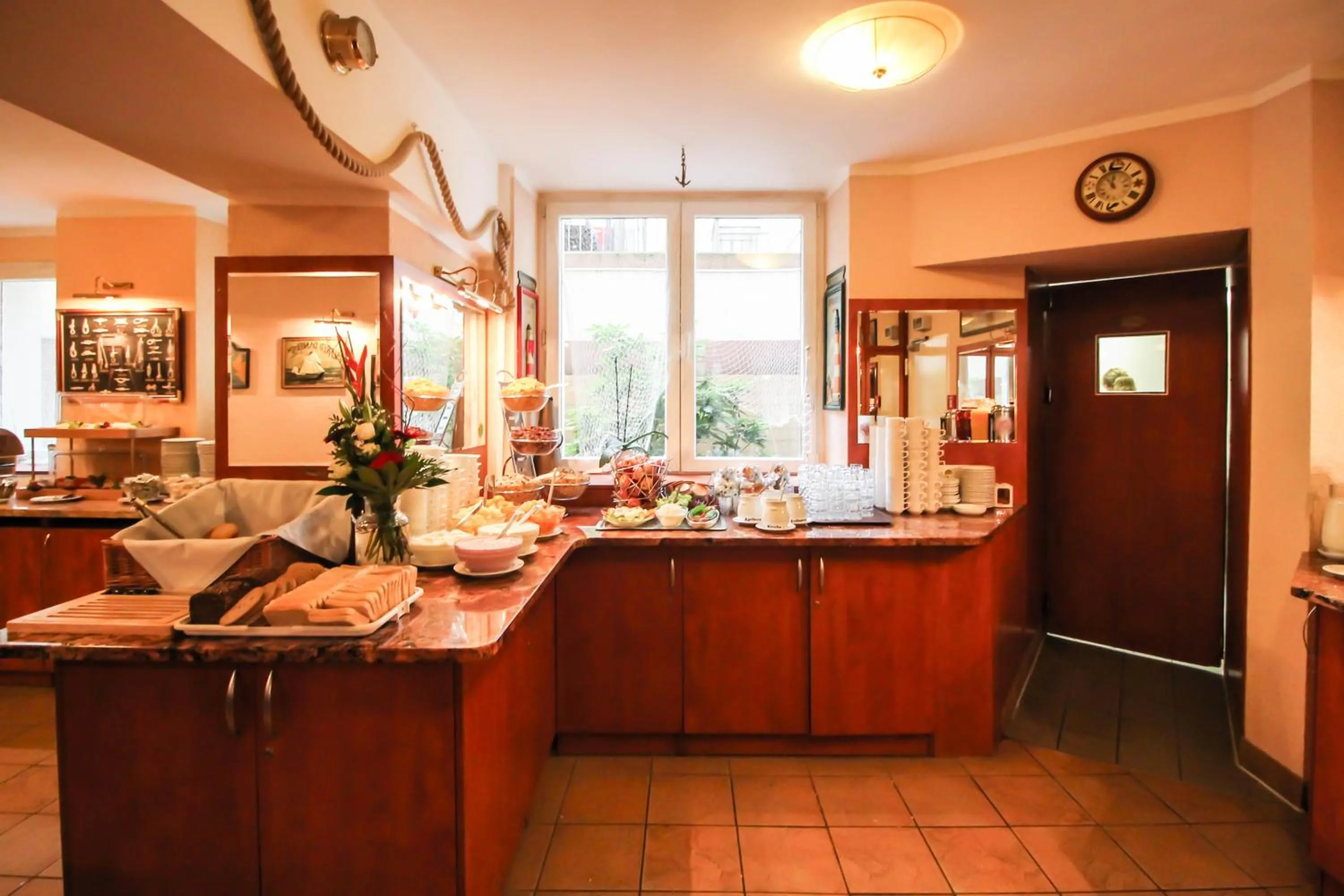 Breakfast in Hotel Atrium Charlottenburg