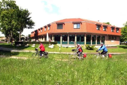 Facade/entrance in Nationalparkhotel Kranichrast
