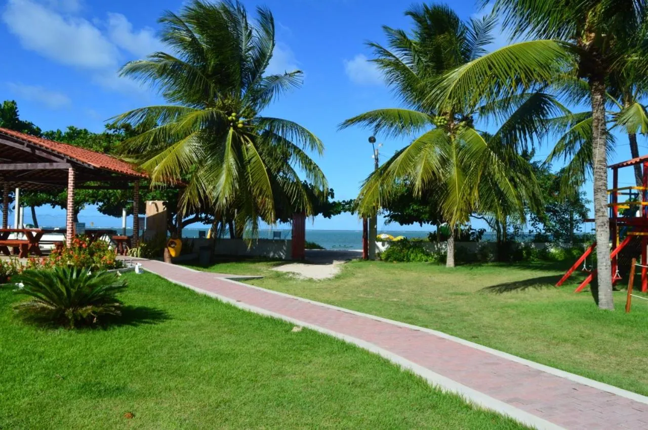 Condomínio na beira mar