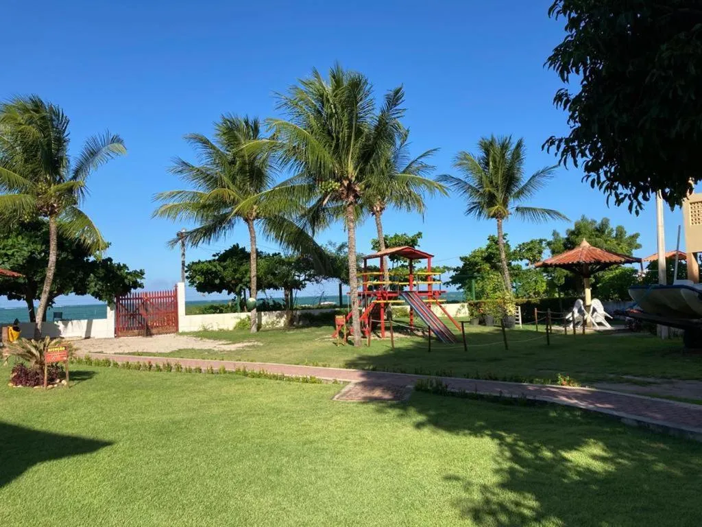 Condomínio na beira mar