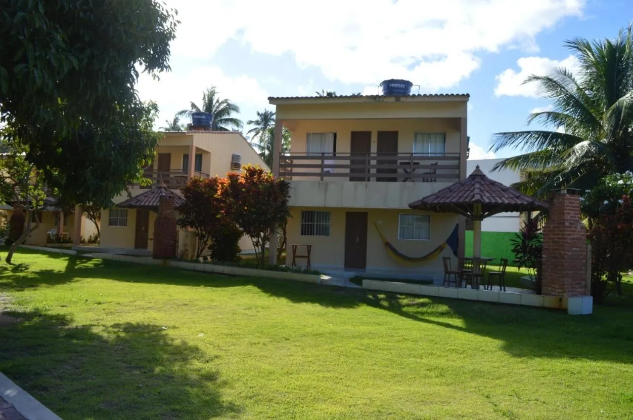 Condomínio na beira mar