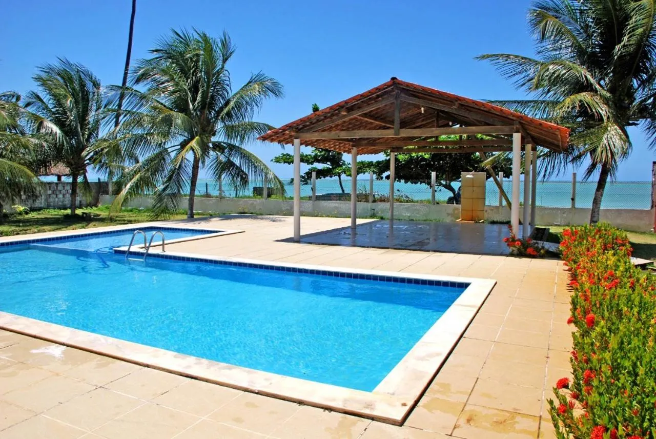 Condomínio na beira mar