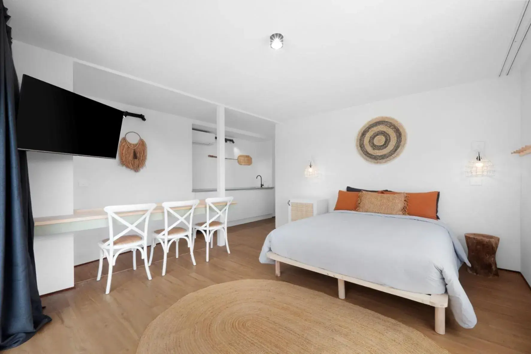 Family 2 Rooms - Accessible - Ocean / Parking lot View in The Beach Rooms Family 2 Rooms - Accessible - Ocean / Parking lot View in The Beach Rooms