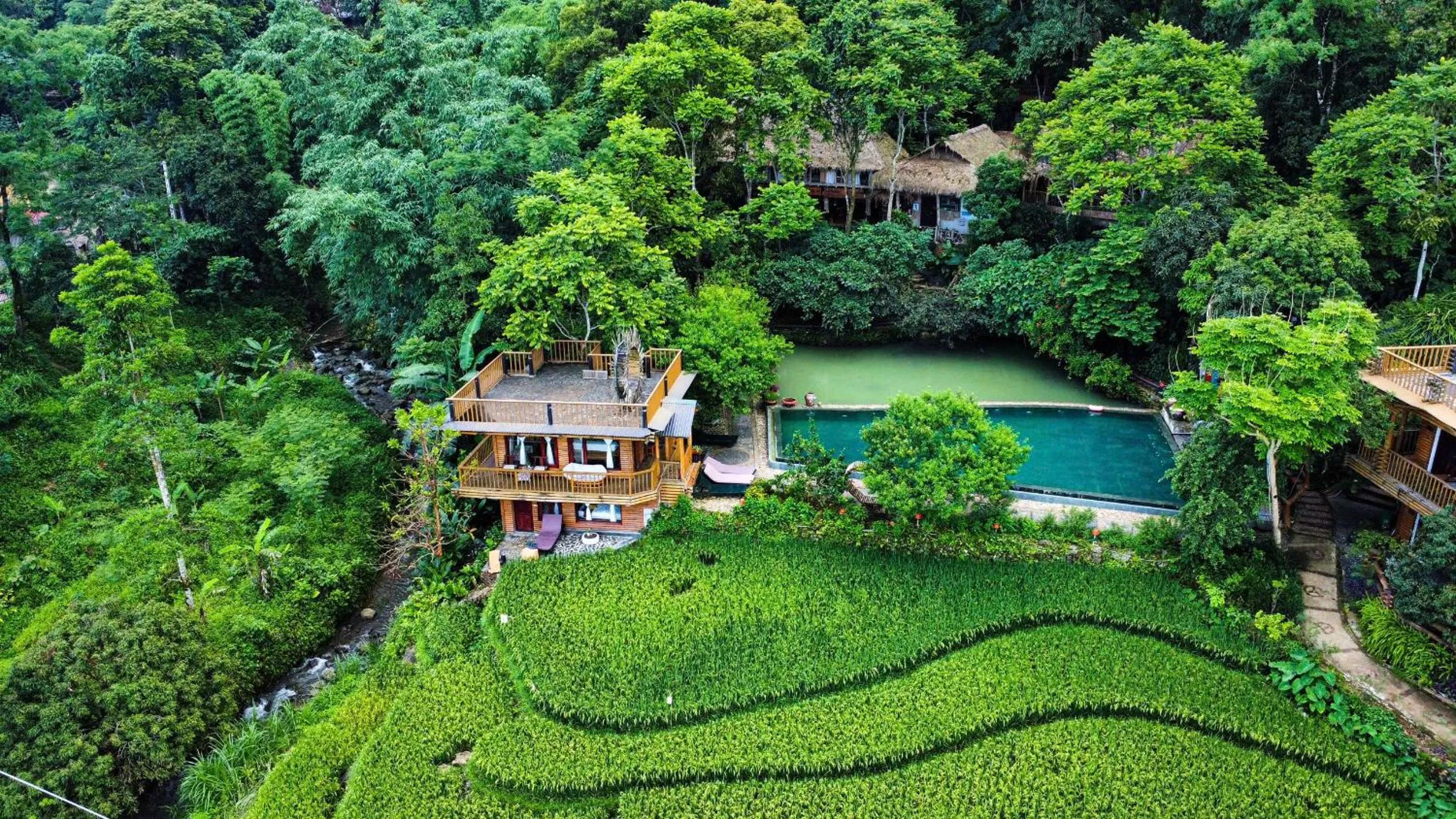 Property building in Pu Luong Jungle Lodge