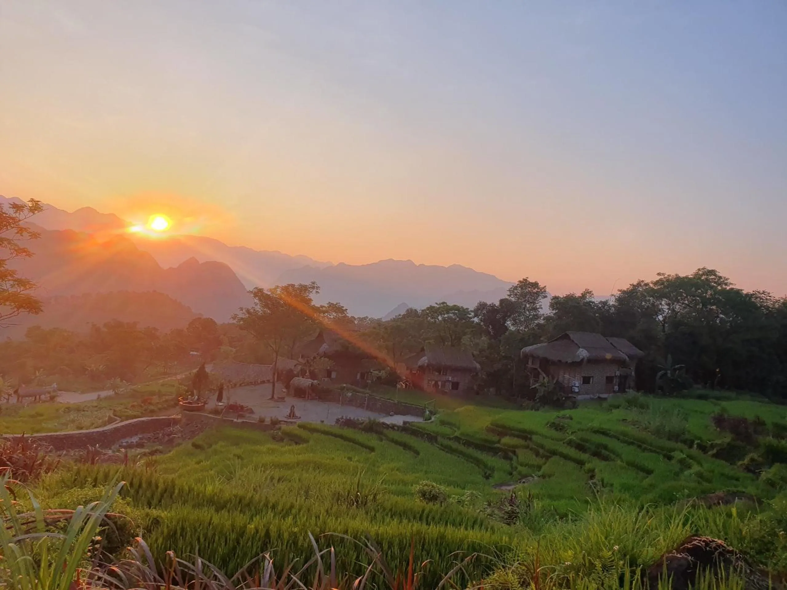 Sunrise in Pu Luong Jungle Lodge