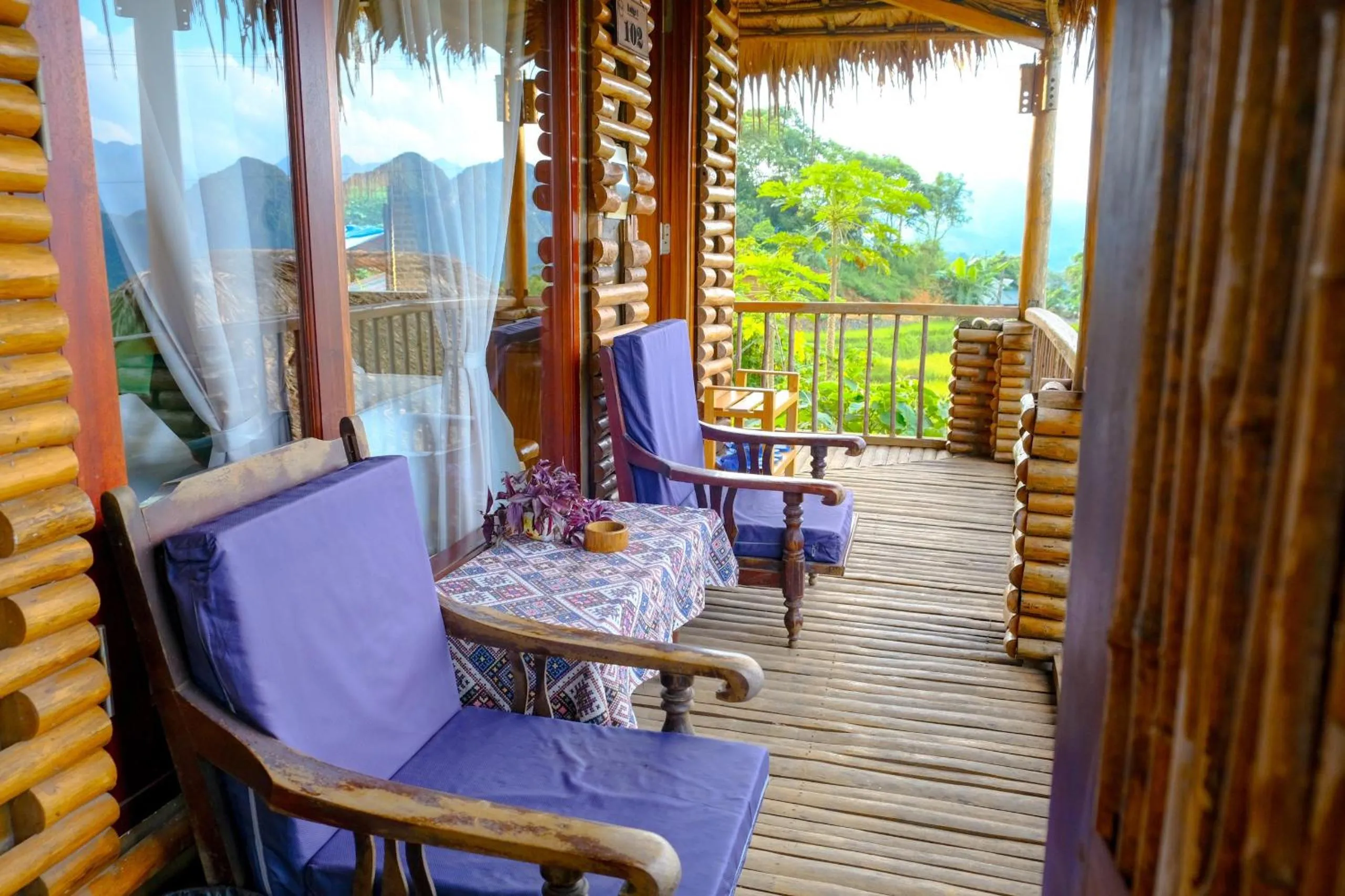 Balcony/Terrace in Pu Luong Jungle Lodge