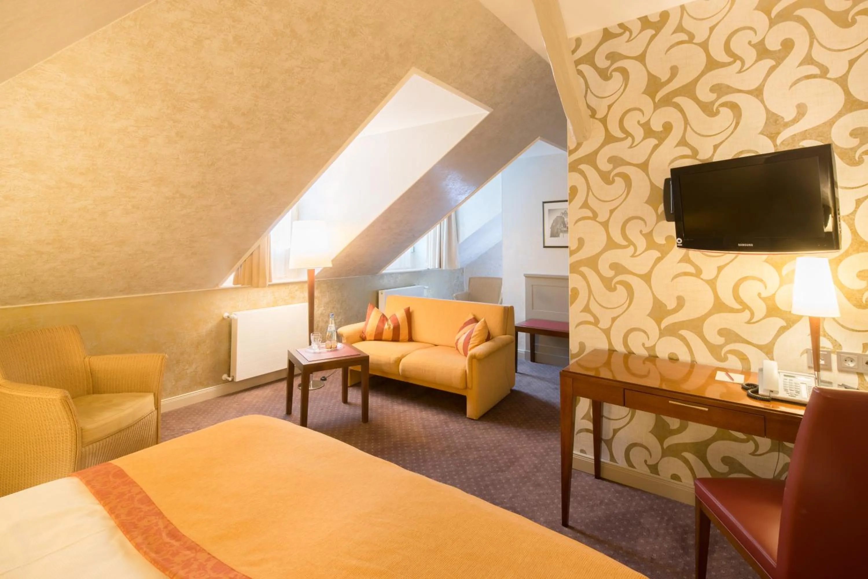 Bedroom, Bed in Parkhotel Güldene Berge