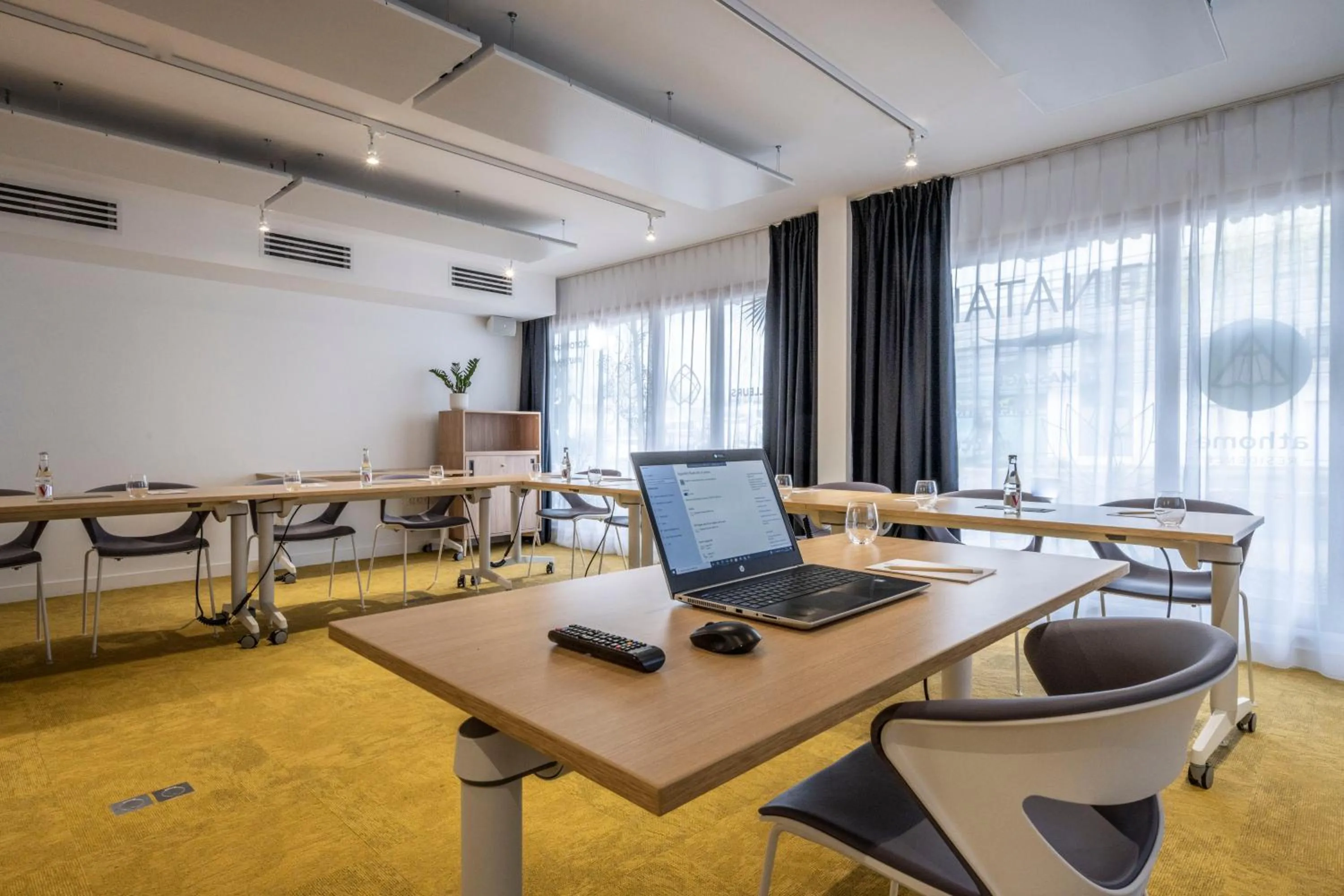 Business facilities in ATHOME RESIDENCE ET SPA