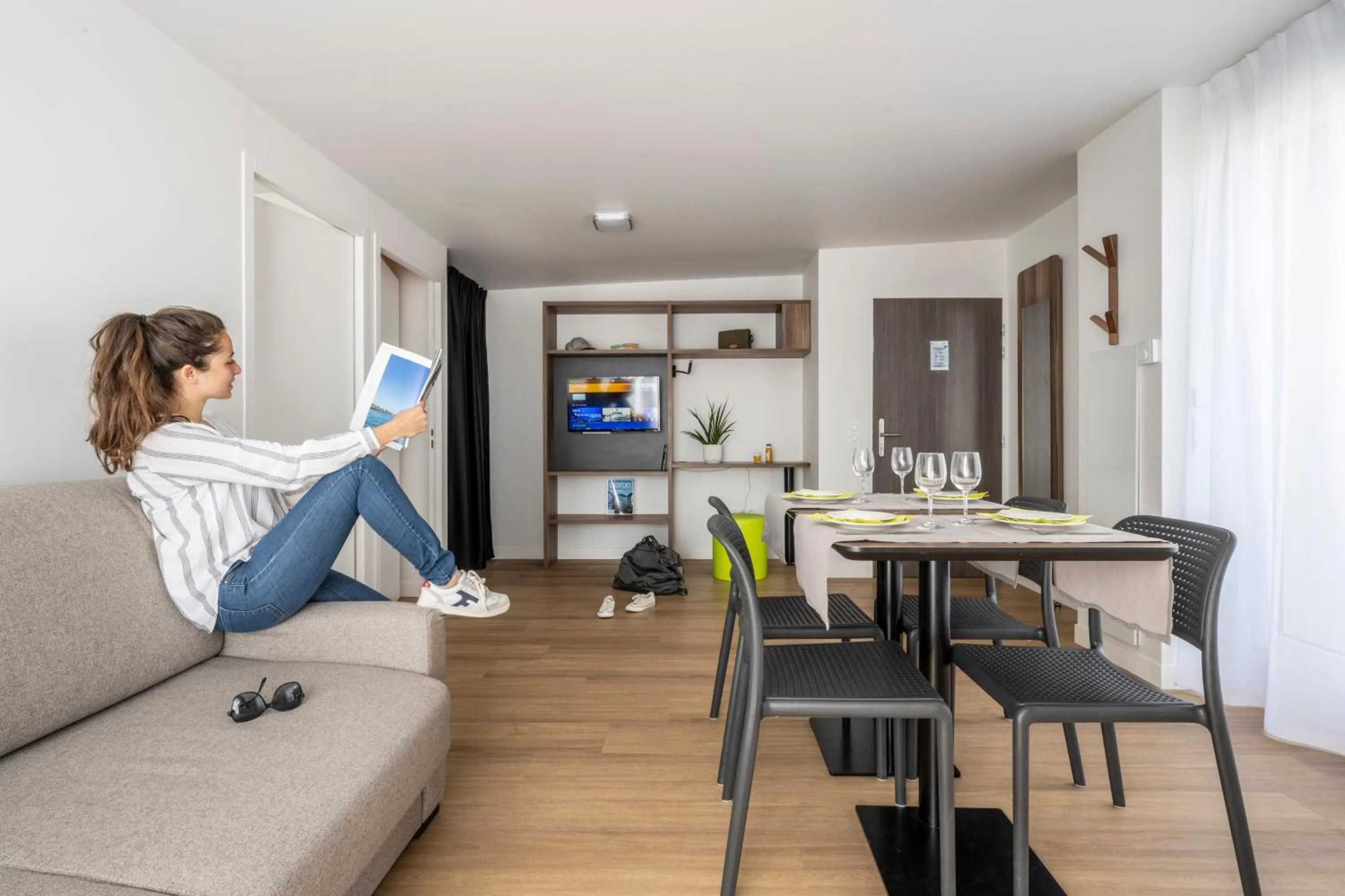 Living room in ATHOME RESIDENCE ET SPA