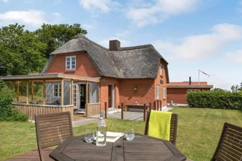 Thatched Holiday Home in Struer, Jutland with a view