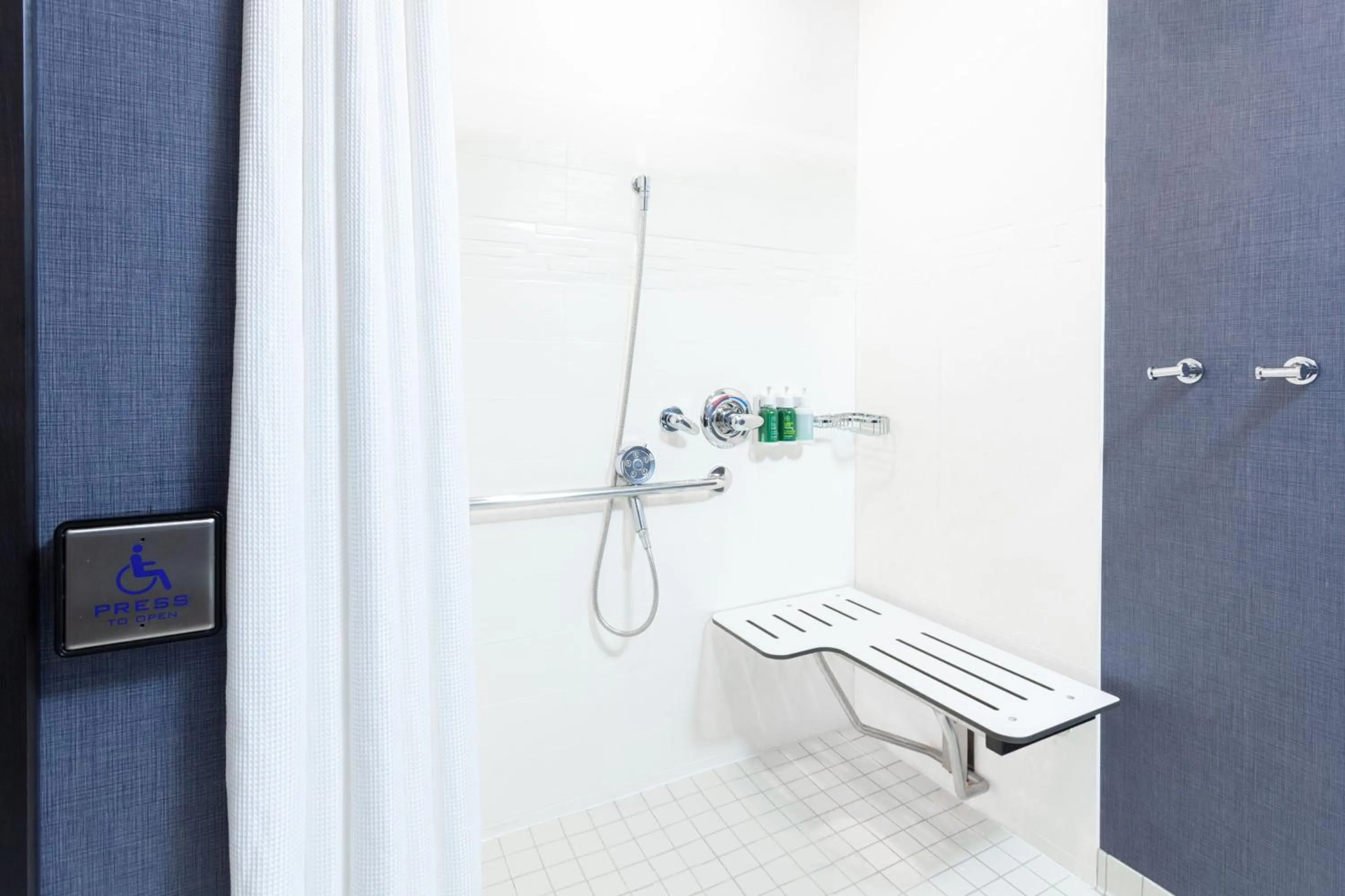 Bathroom in Residence Inn Livermore