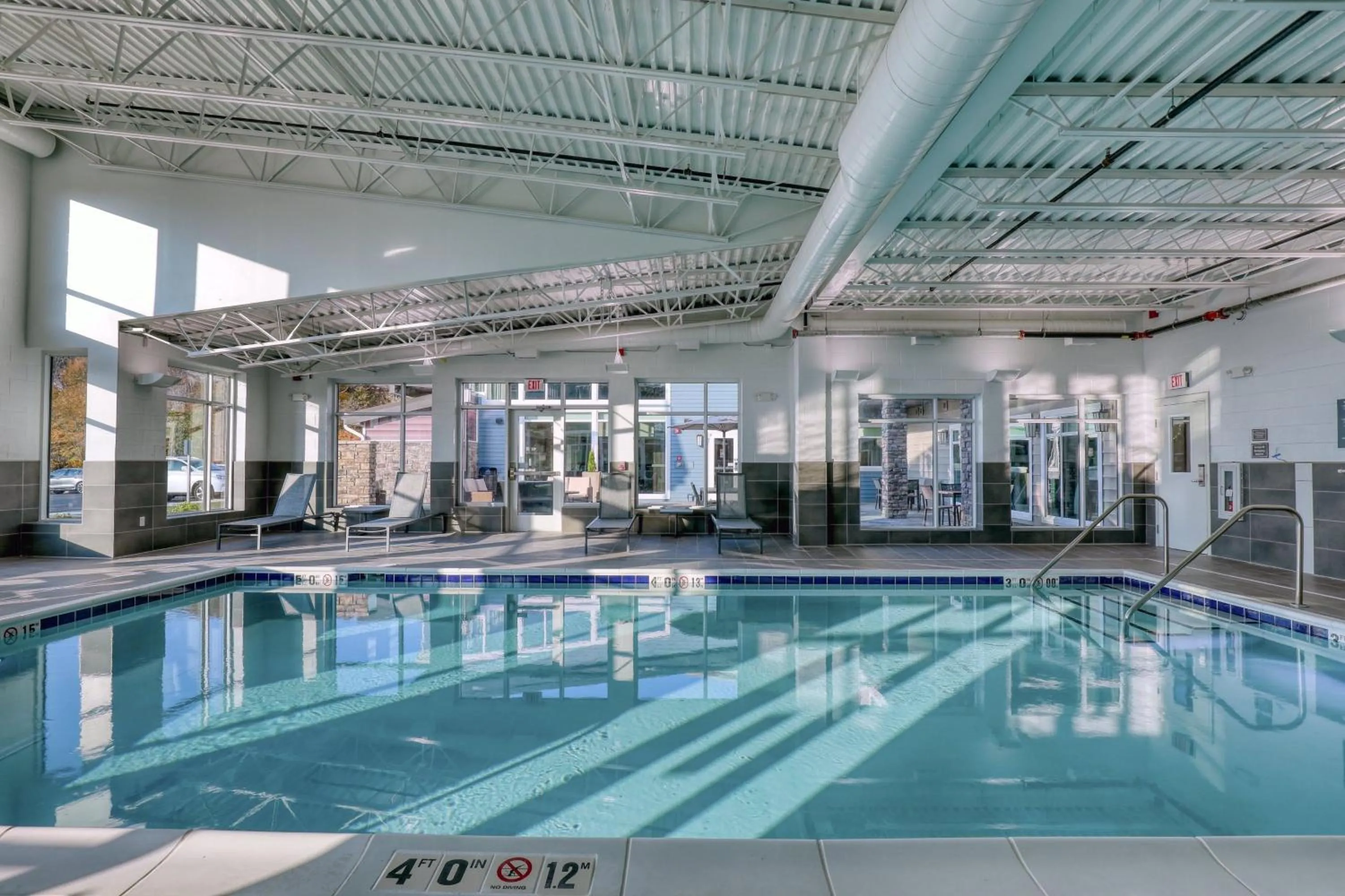 Swimming pool in Residence Inn by Marriott Providence Lincoln