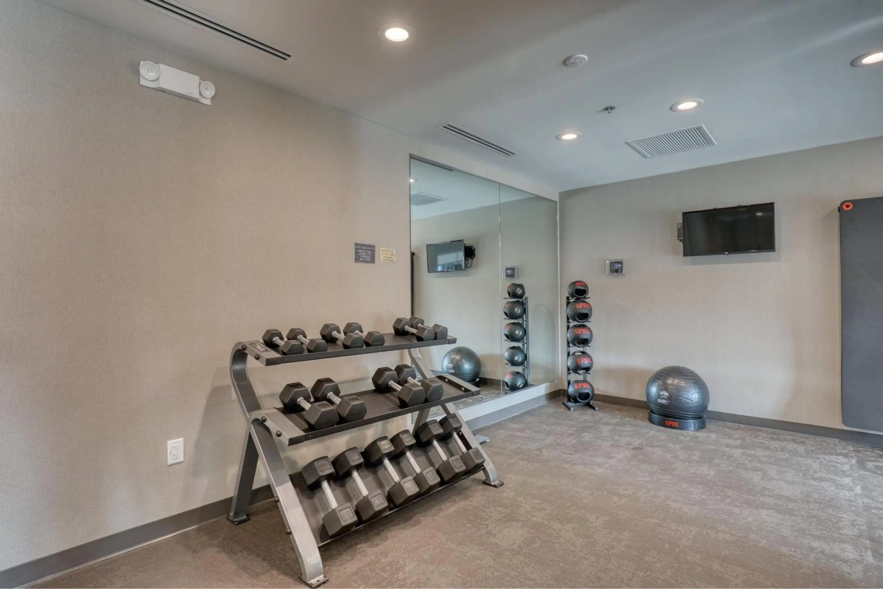 Fitness centre/facilities in Residence Inn by Marriott Providence Lincoln