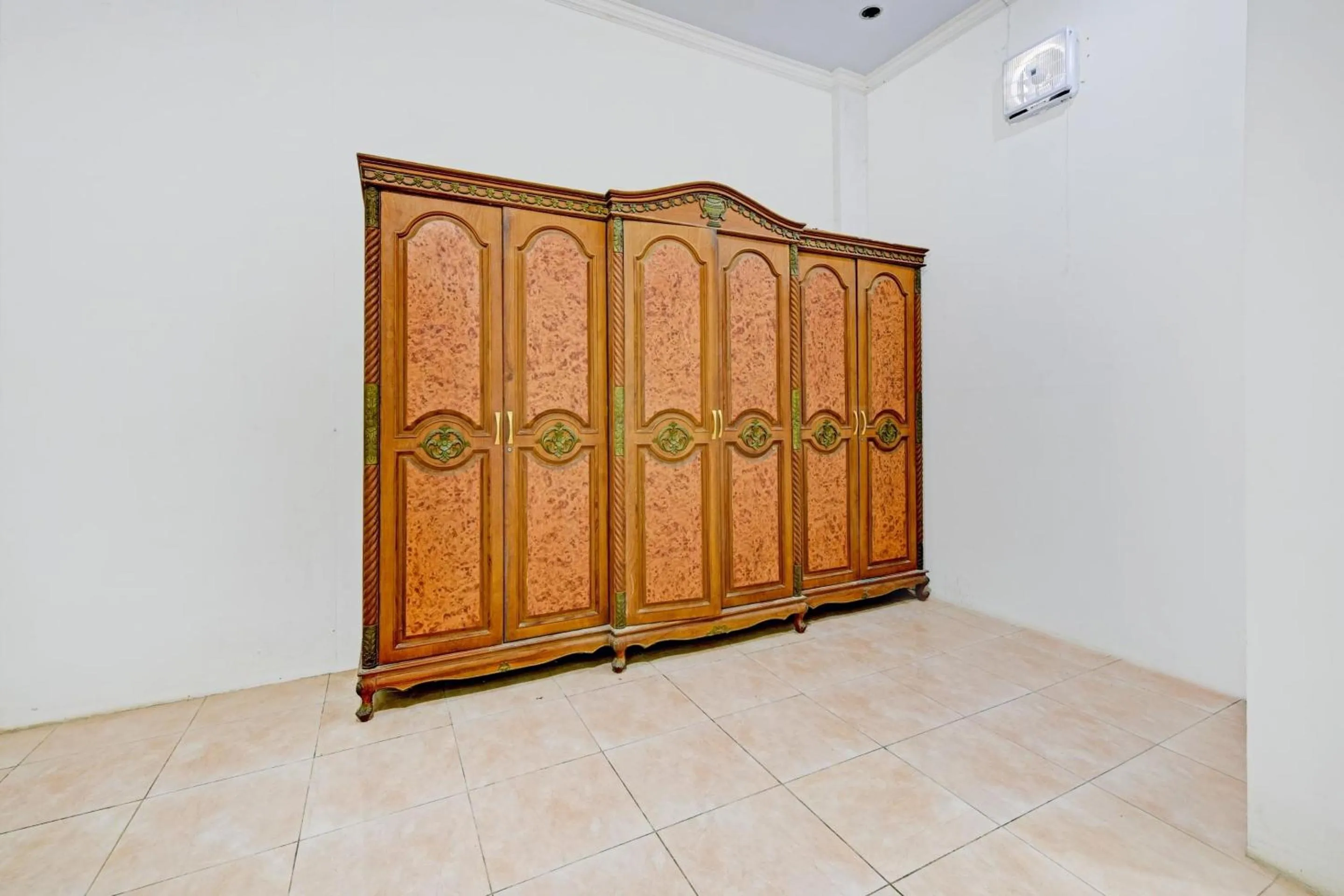 Bedroom in Hotel O Intan