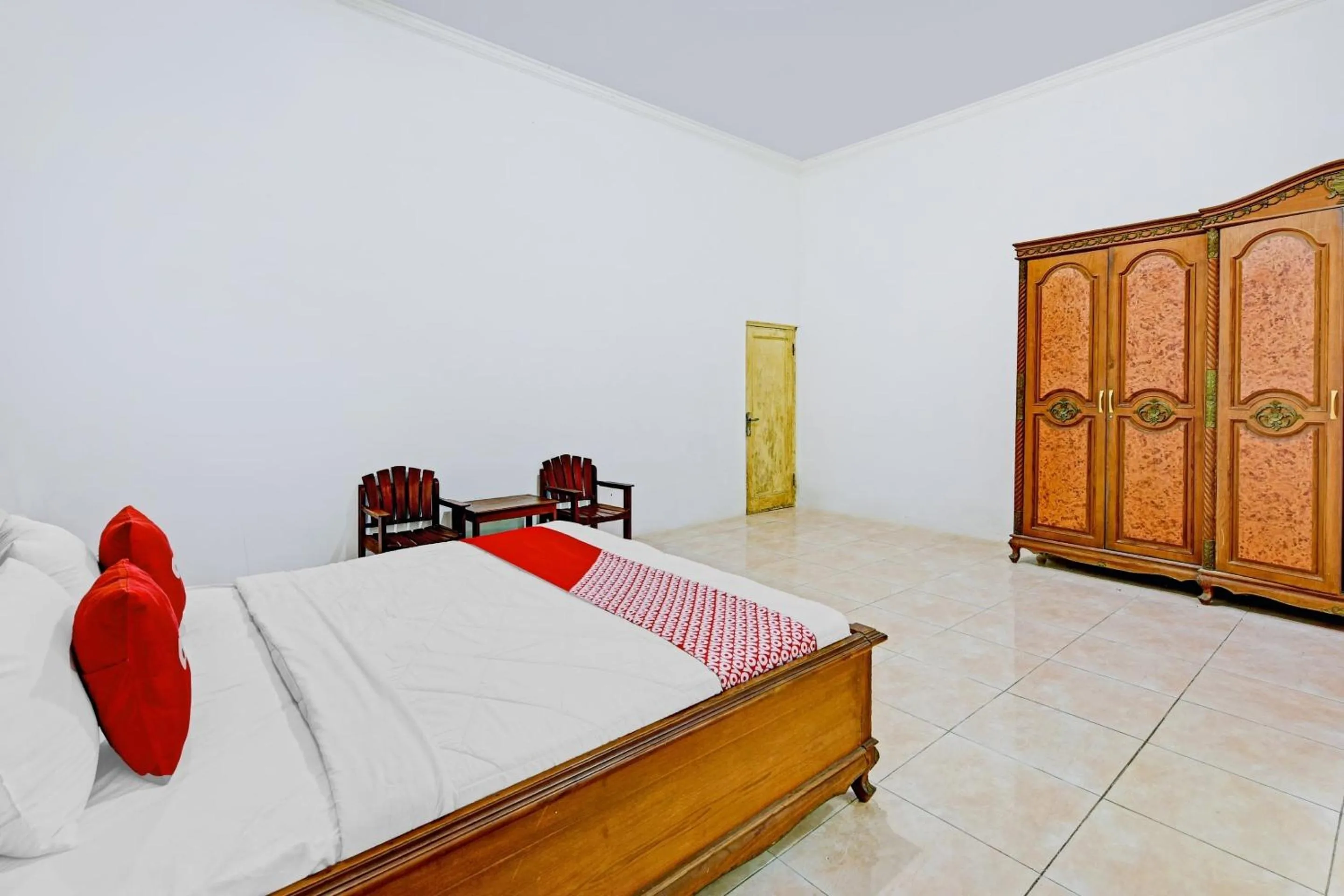 Bedroom in Hotel O Intan