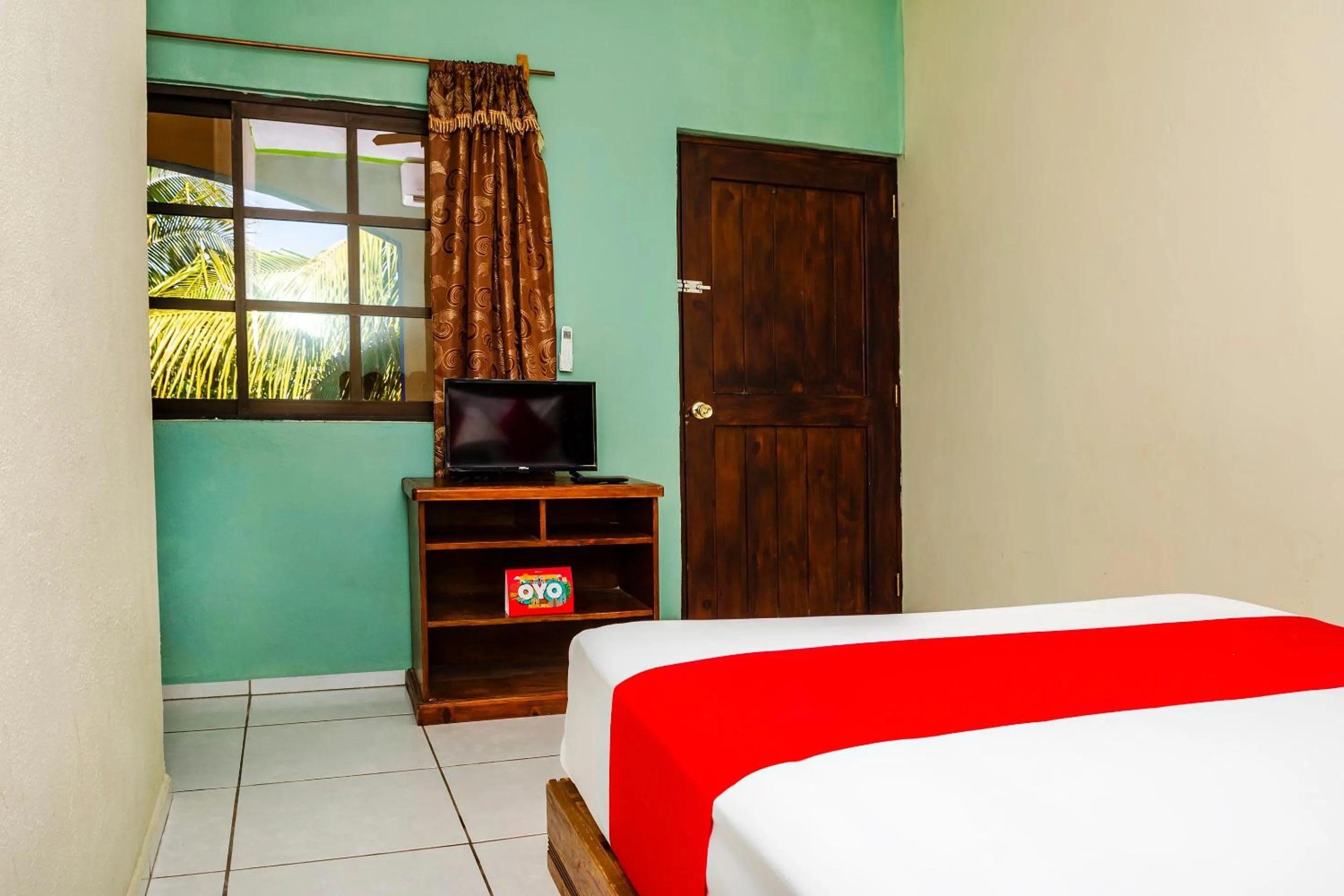 Bedroom in OYO Hotel Miramar, Loreto