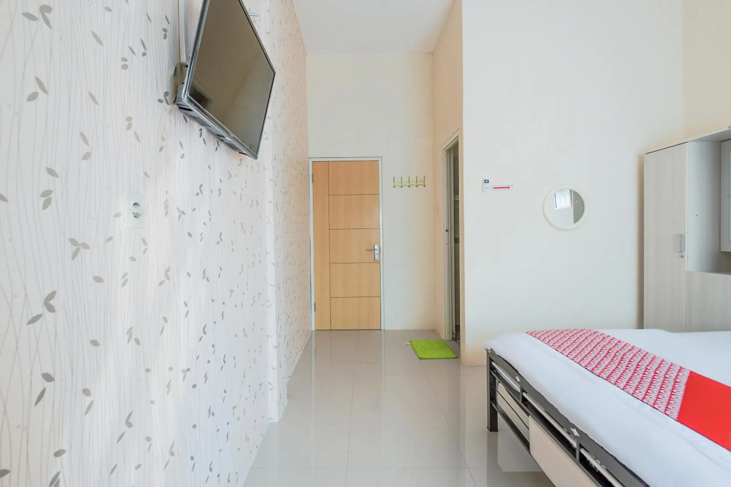 Bedroom, Bed in OYO 3434 Penginapan Keluarga Syariah