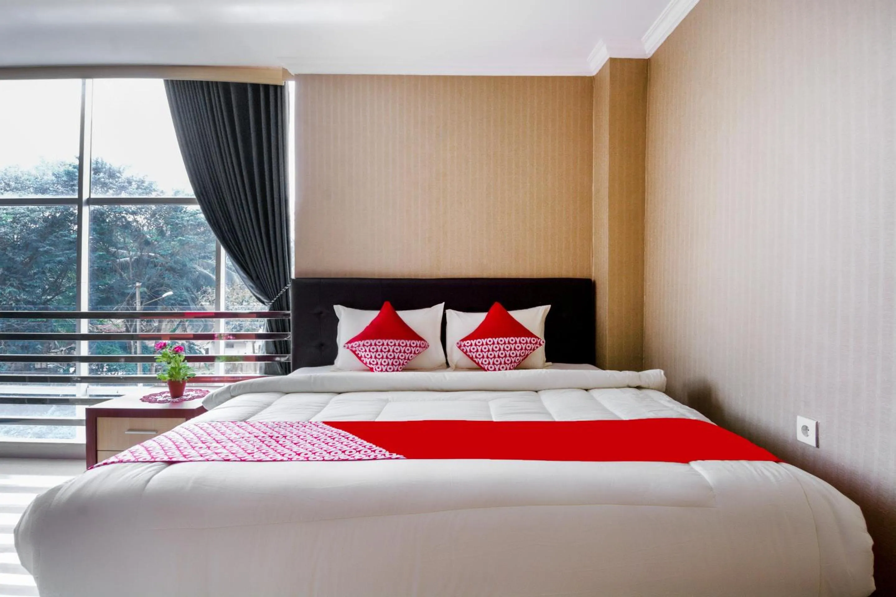 Bedroom, Bed in Collection O 3431 Hotel Alpha Bandara