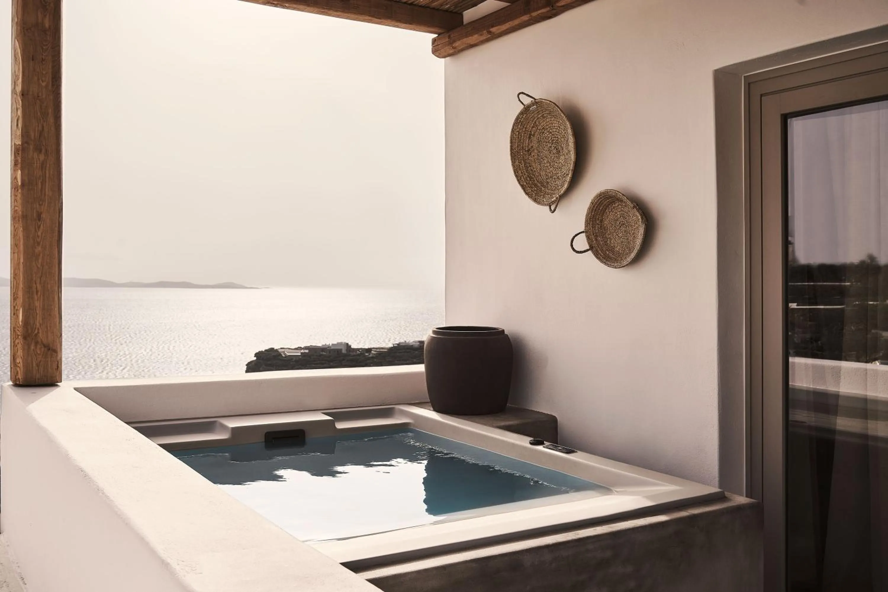 Delos Sea View Suite with Jetted Tub in Amyth of Mykonos Agios Stefanos