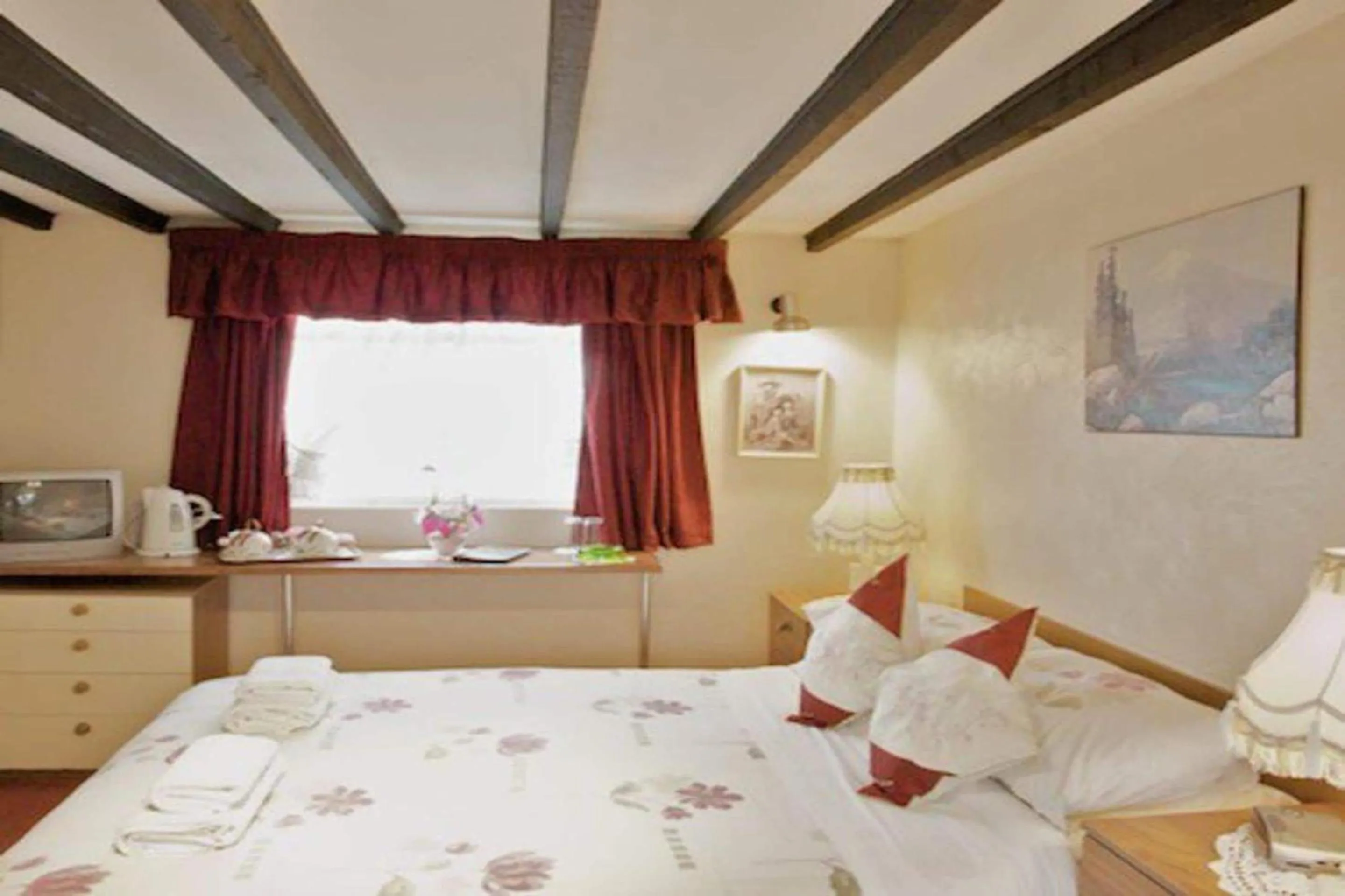 Bedroom, Bed in Fjaerland Hotel